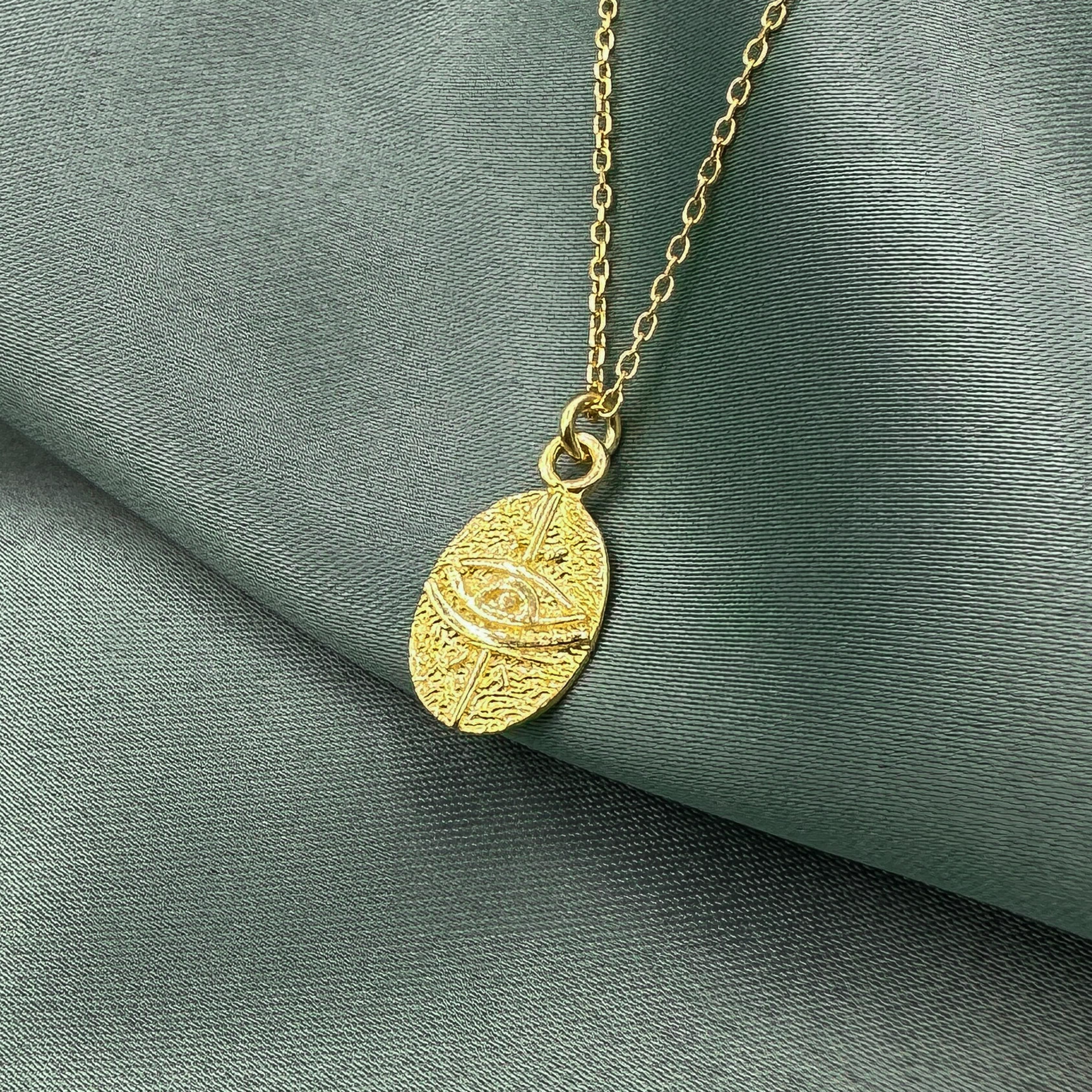 Eye Antique Plate Necklace - Gold