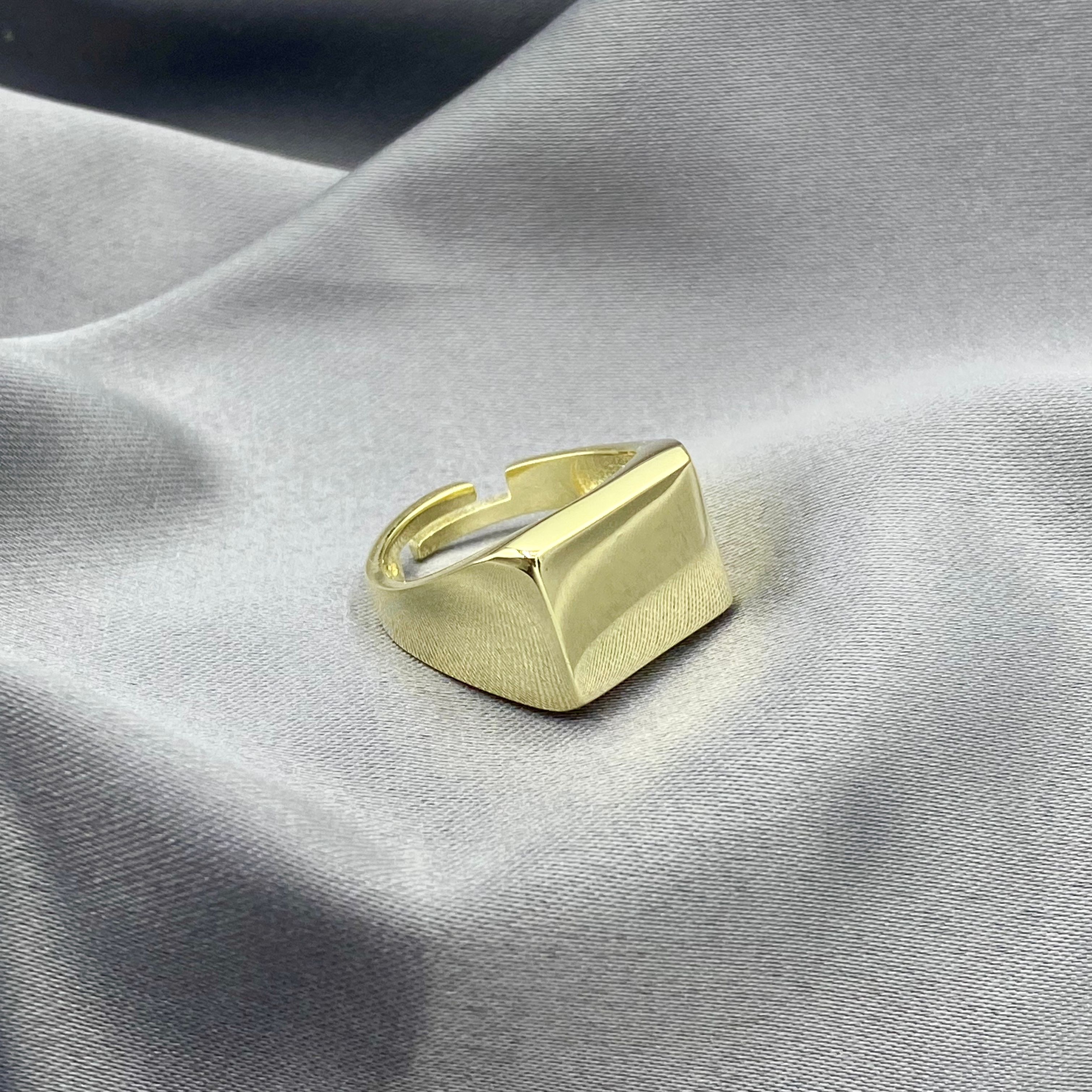 Square Ring - Gold