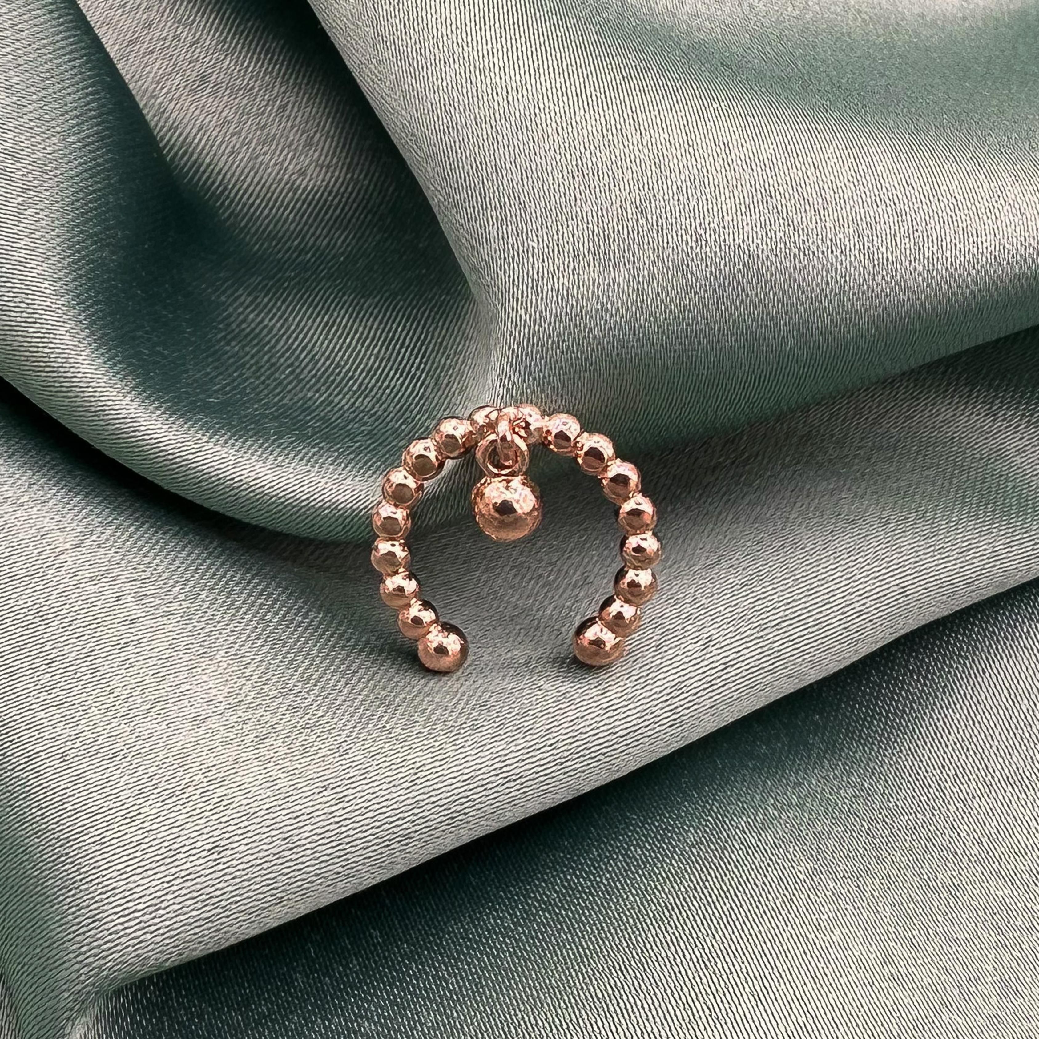 Sallantılı Burgu Kıkırdak Küpe - Rose Gold