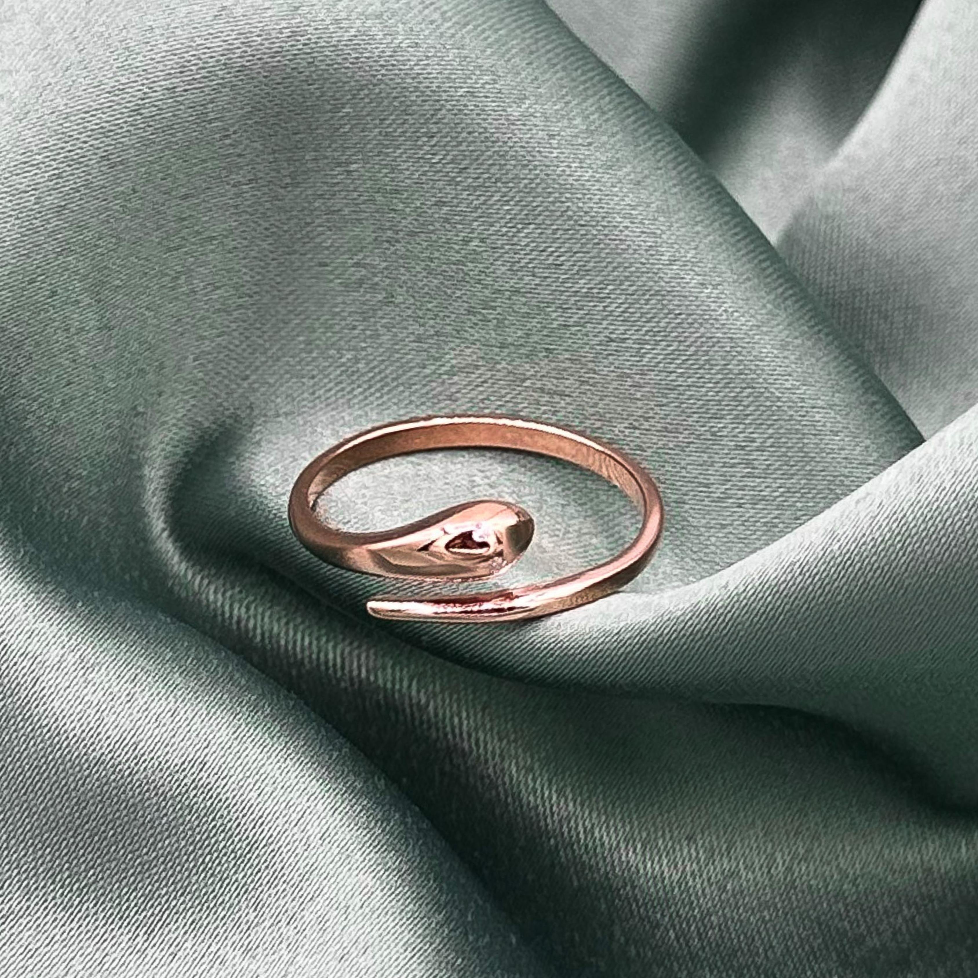 Serpent Ring - Rose Gold