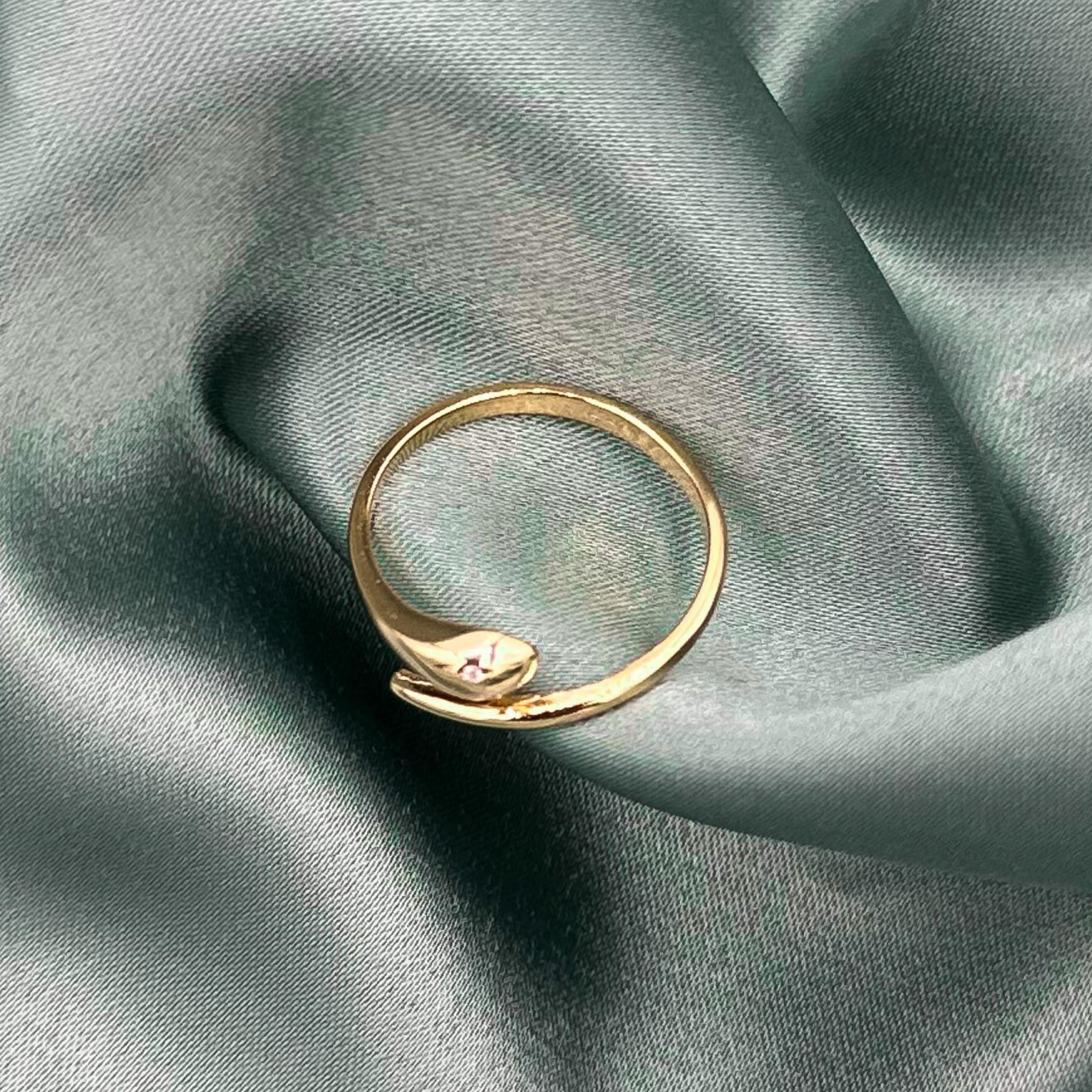 Serpent Ring - Gold