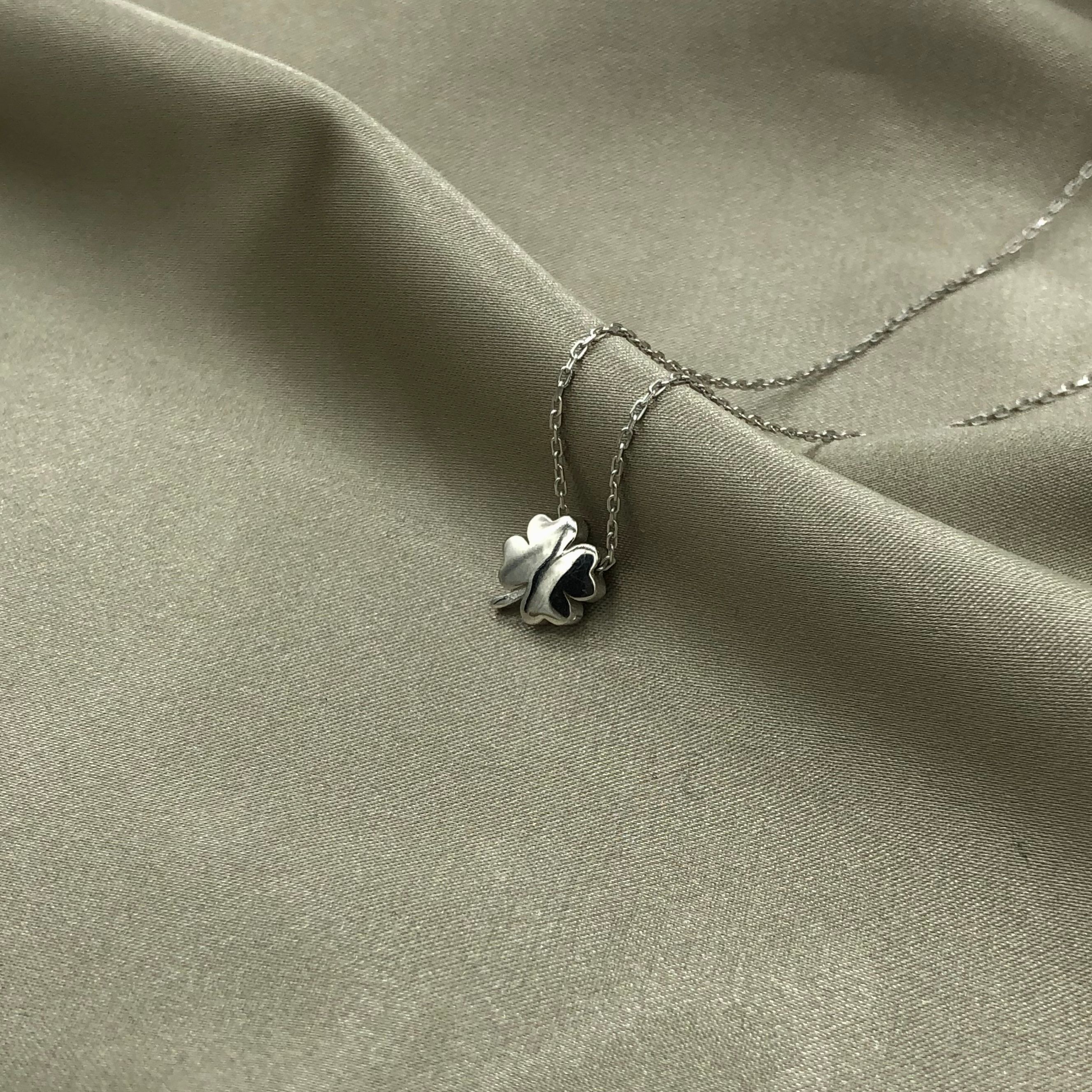 Clover Necklace - Rhodium