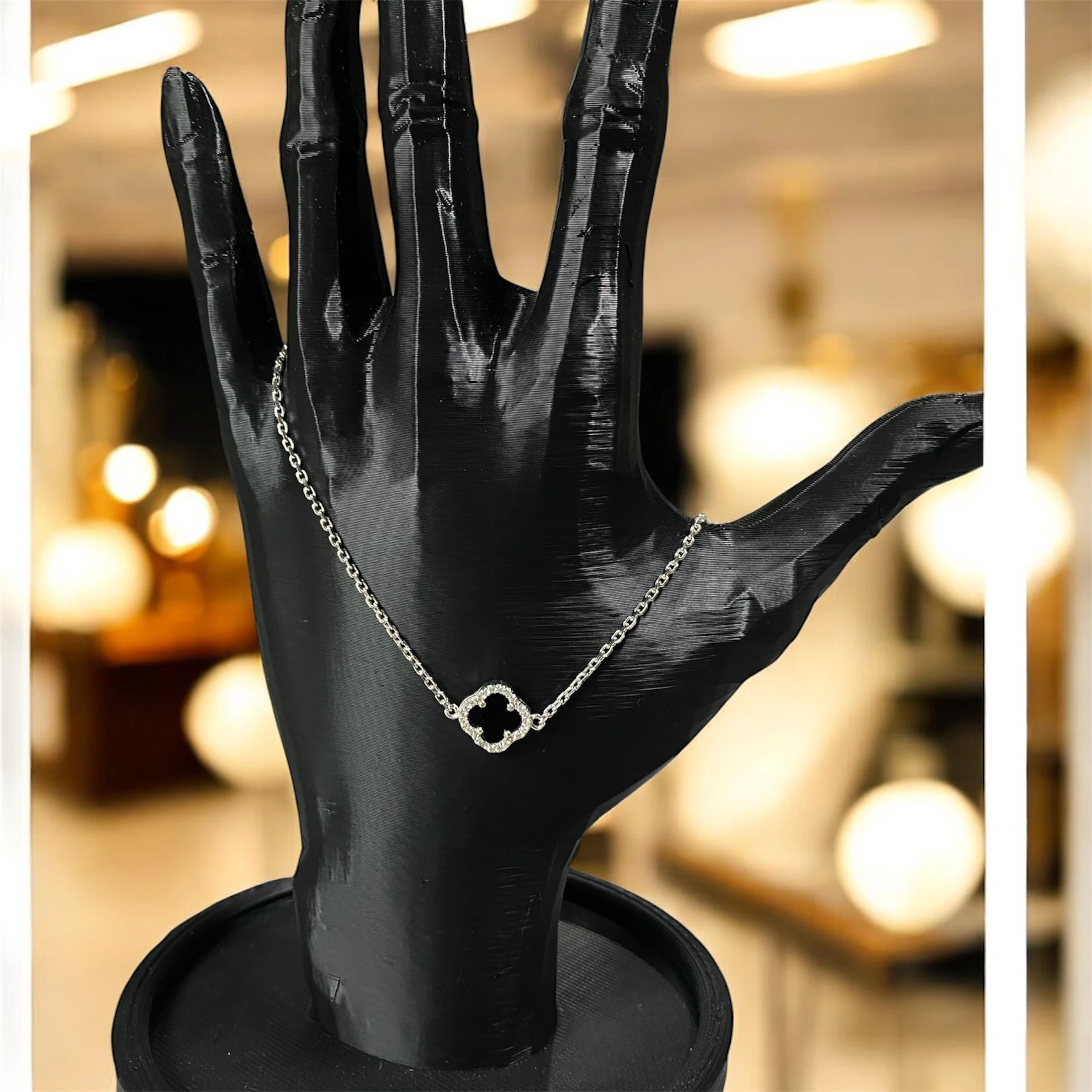 925 Ayar Gümüş Siyah Taşlı Şanslı Yonca Van Cleef Zirkon Taşlı Minimalist Bileklik