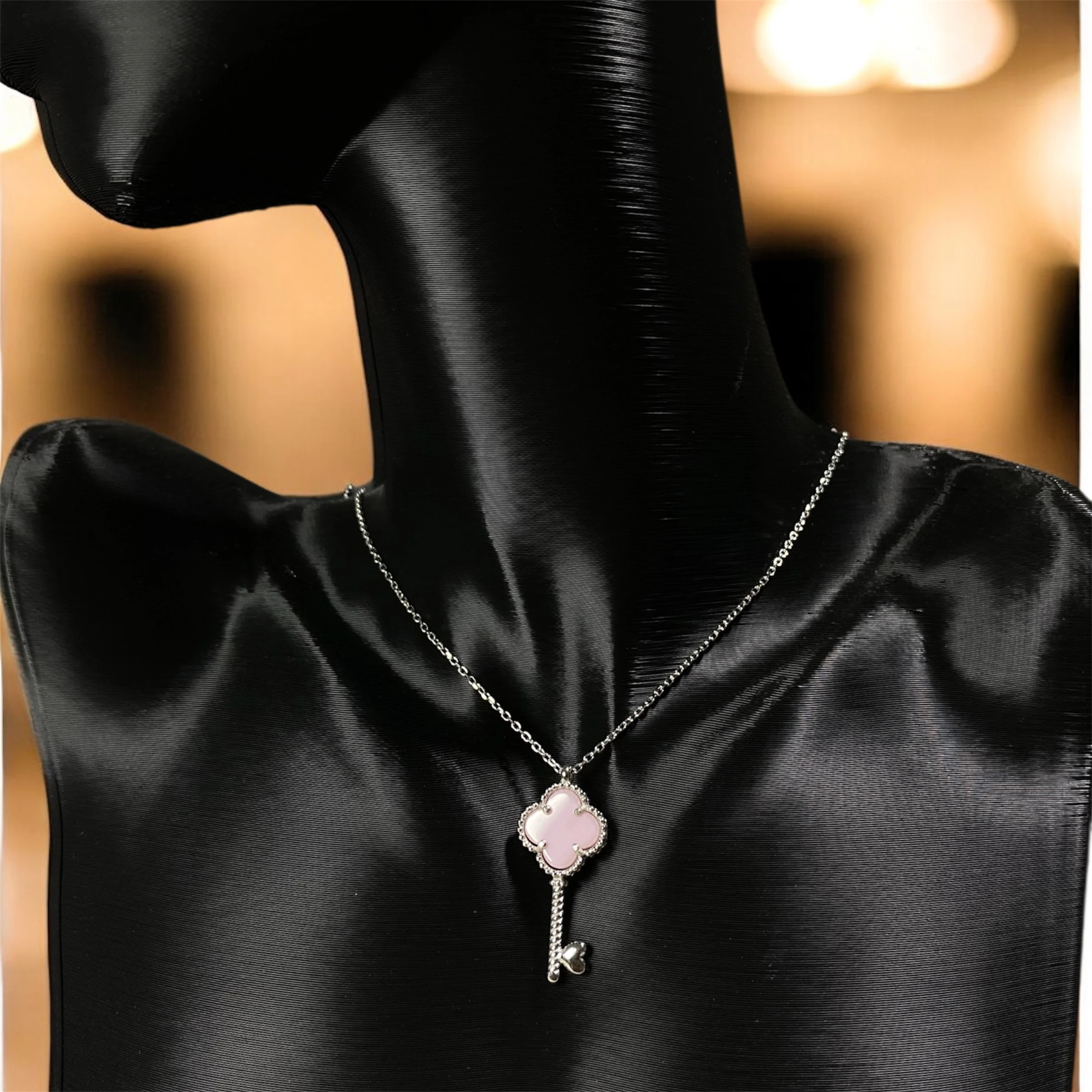 925 Ayar Gümüş Toz Pembe Taşlı Şans Yoncası Van Cleef Anahtar Kolye Kadın Takı