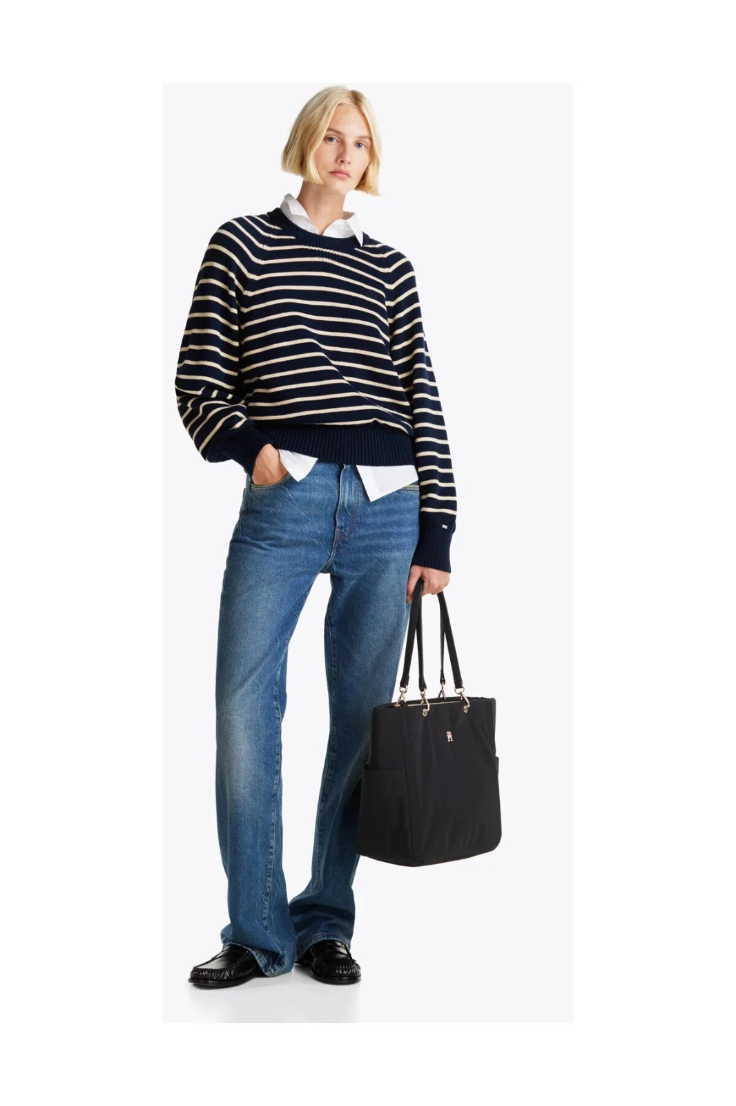 Tommy Hilfiger Kadın İki Yan Tarafı Cep Detaylı Omuz Askılı Siyah Omuz Çantası