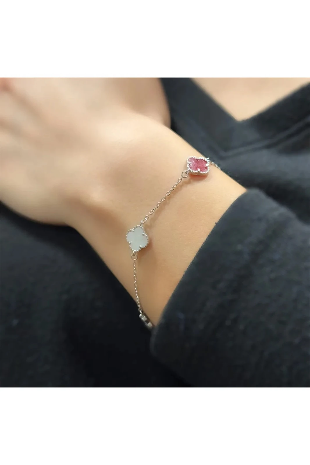 925 Ayar Gümüş Renkli Taşlı Van Cleef İthal Zarif Bileklik