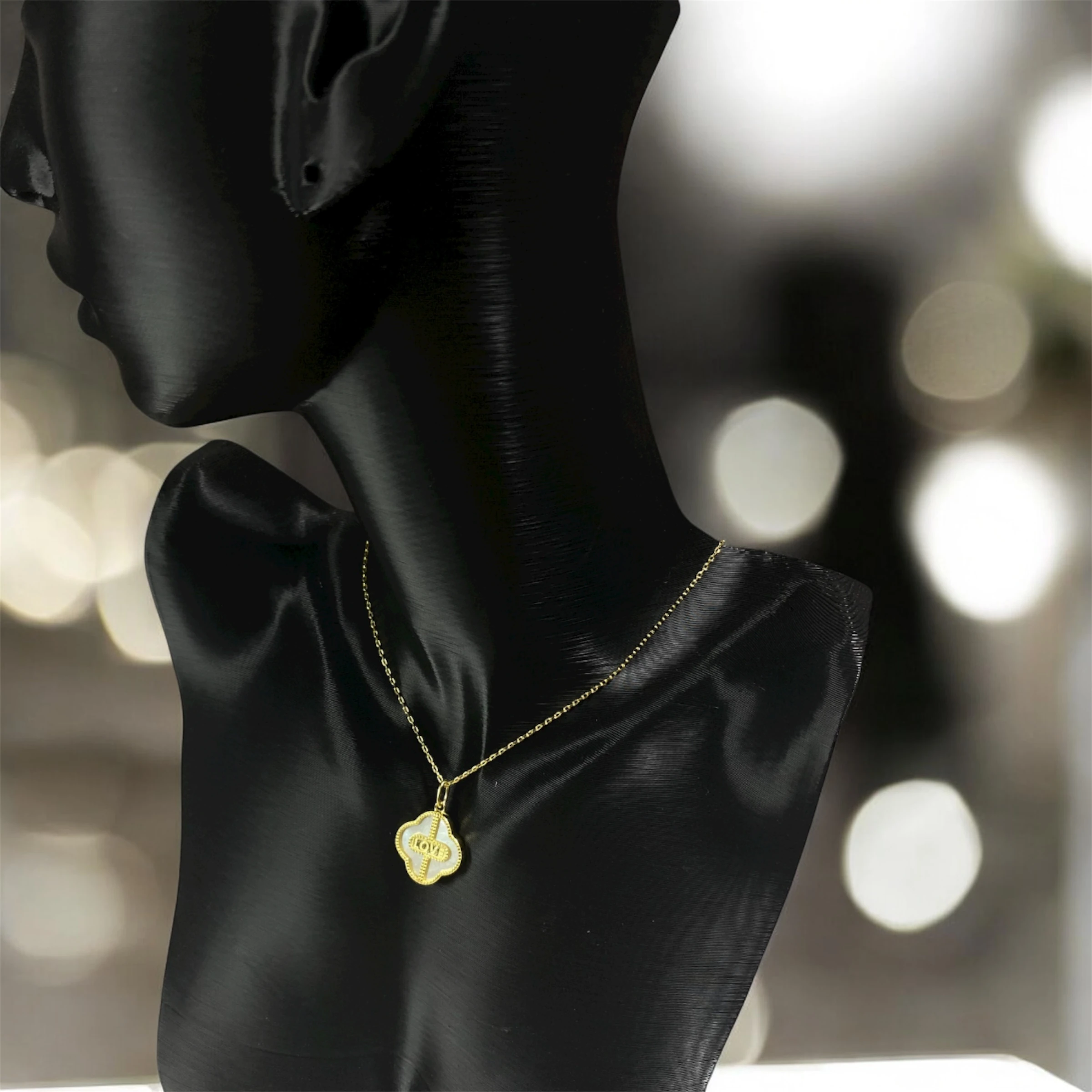 925 Ayar Gümüş Altın Kaplama LOVE Yazılı Yonca Van Cleef Kadın Kolye