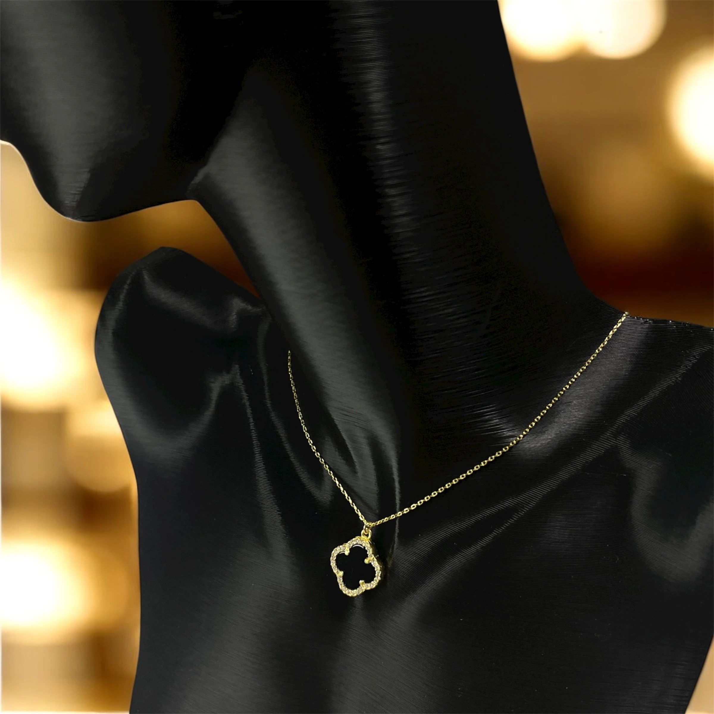 925 Ayar Gümüş Altın Kaplama Siyah Taşlı Şans Yoncası Van Cleef  Kolye Kadın Takı