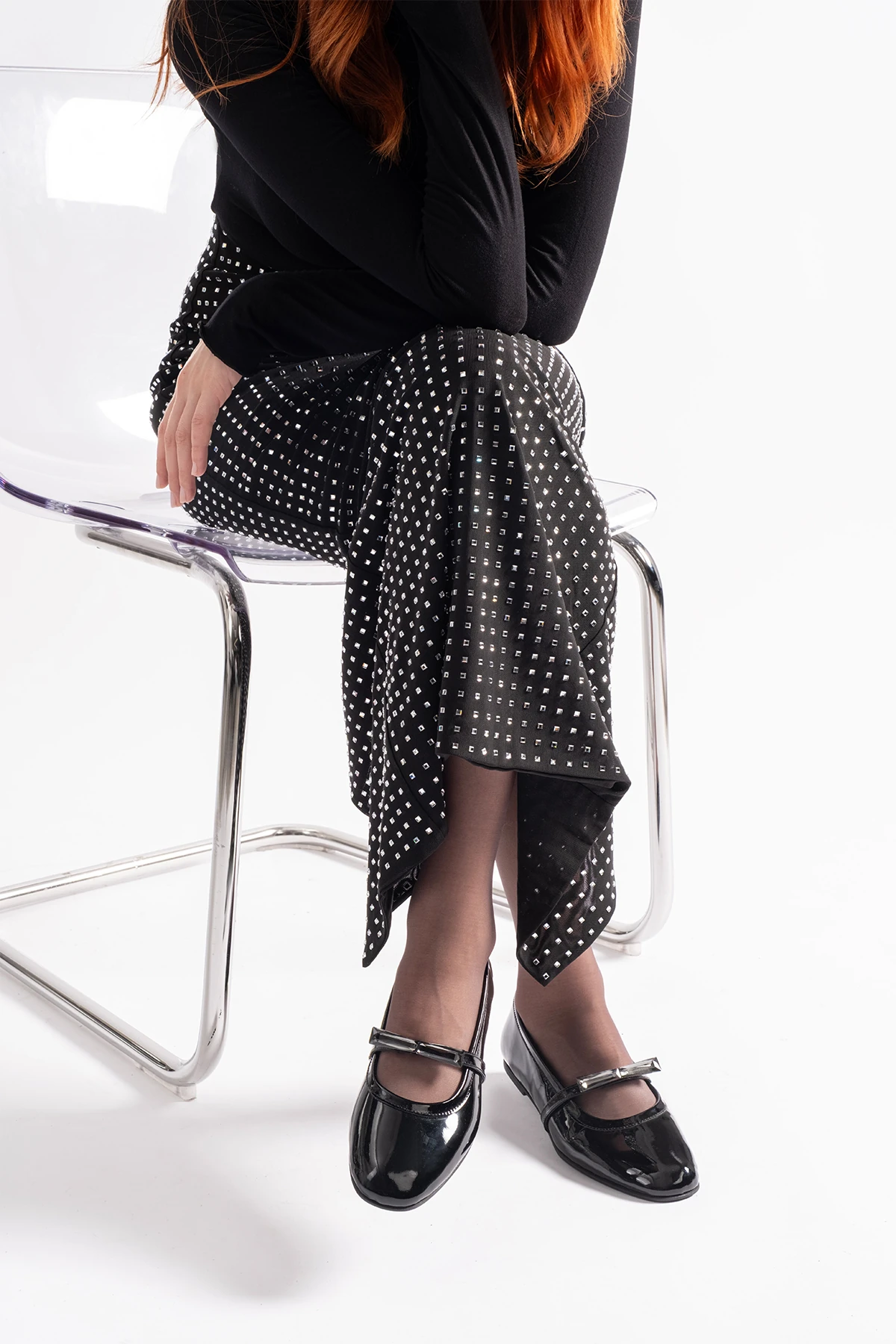 Cherry Siyah Rugan Deri Kadın Taşlı Babet