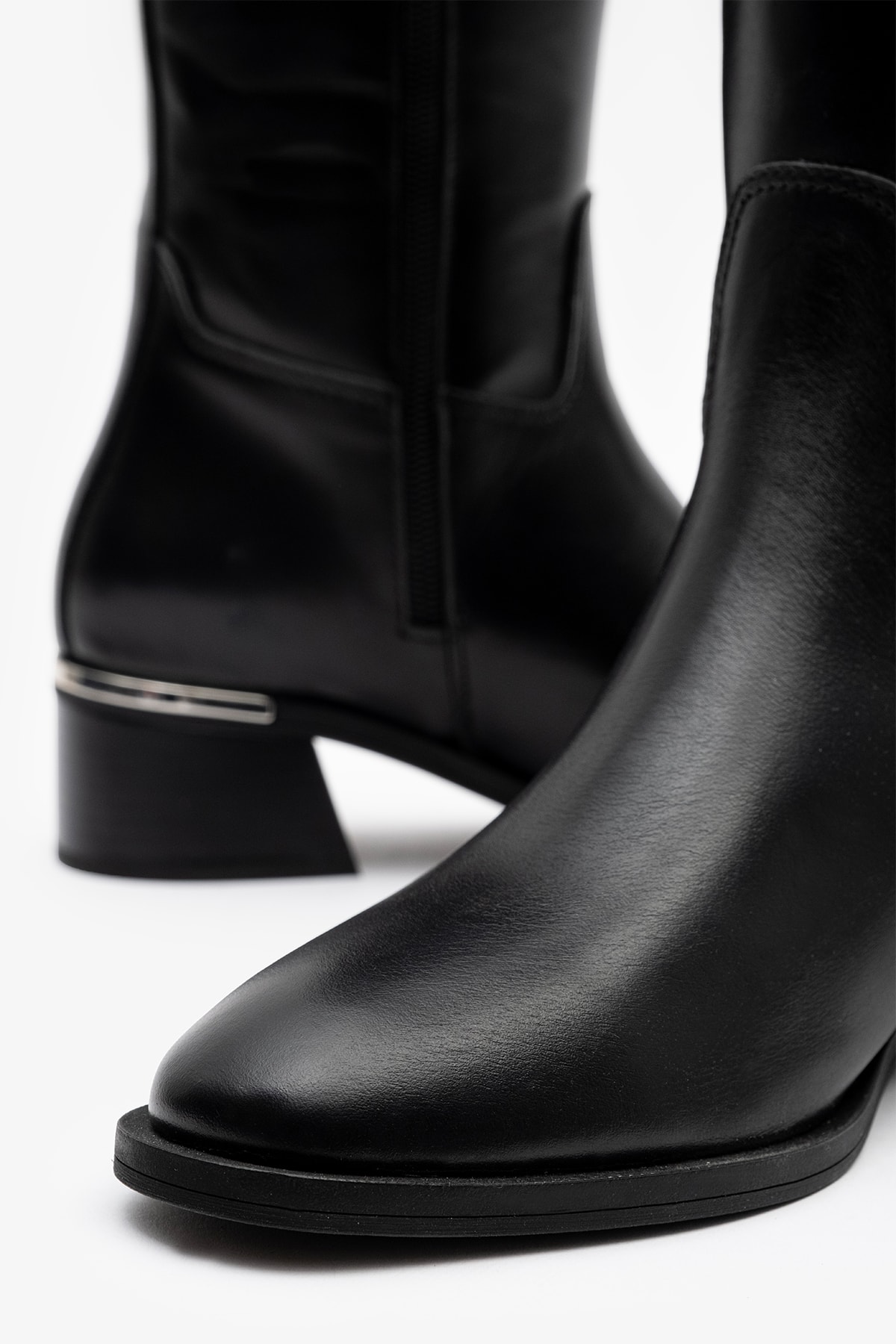 Mosby Siyah Deri Kadın Çizme