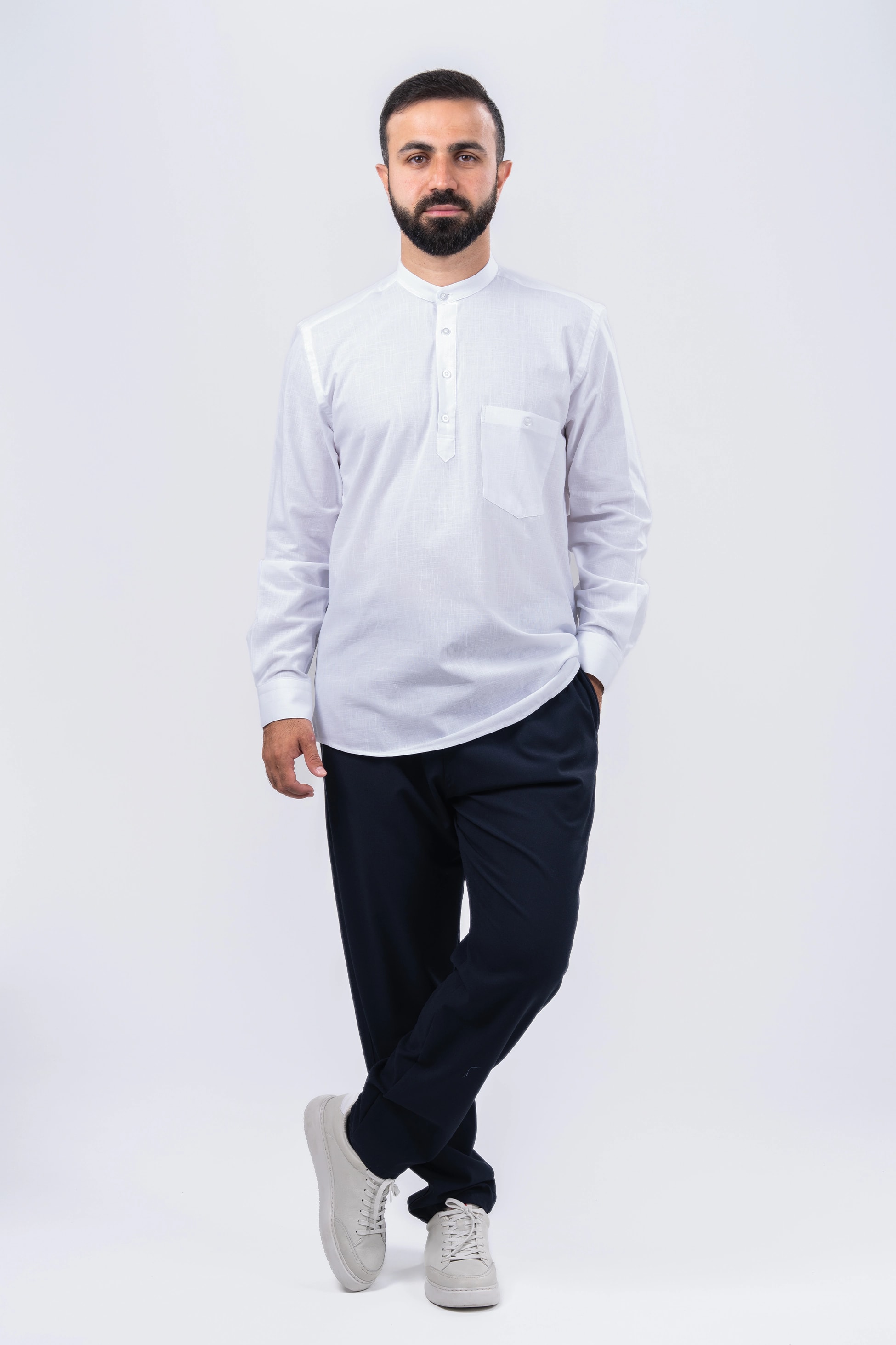 Beyaz 4 Düğme Keten Gömlek