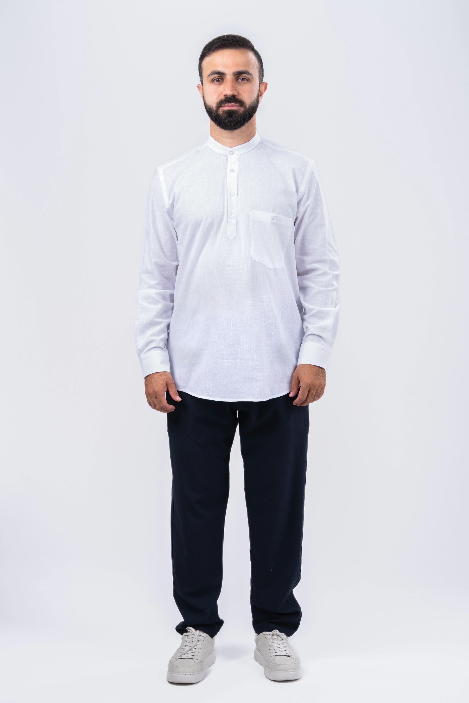 Beyaz 4 Düğme Gömlek & Şalvar Kombin