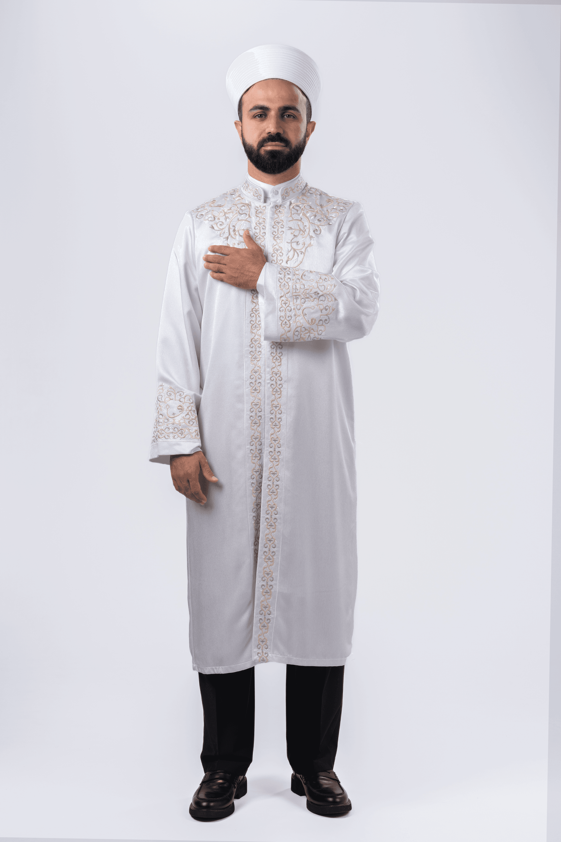 Beyaz Nakışlı Abraham İmam Cübbesi