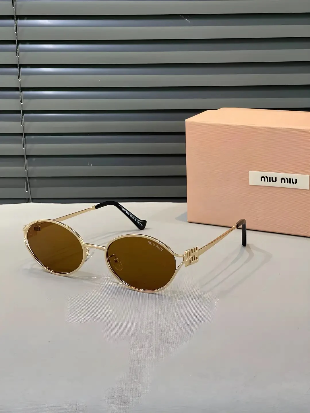 MİU MİU KADIN GÜNEŞ GÖZLÜĞÜ