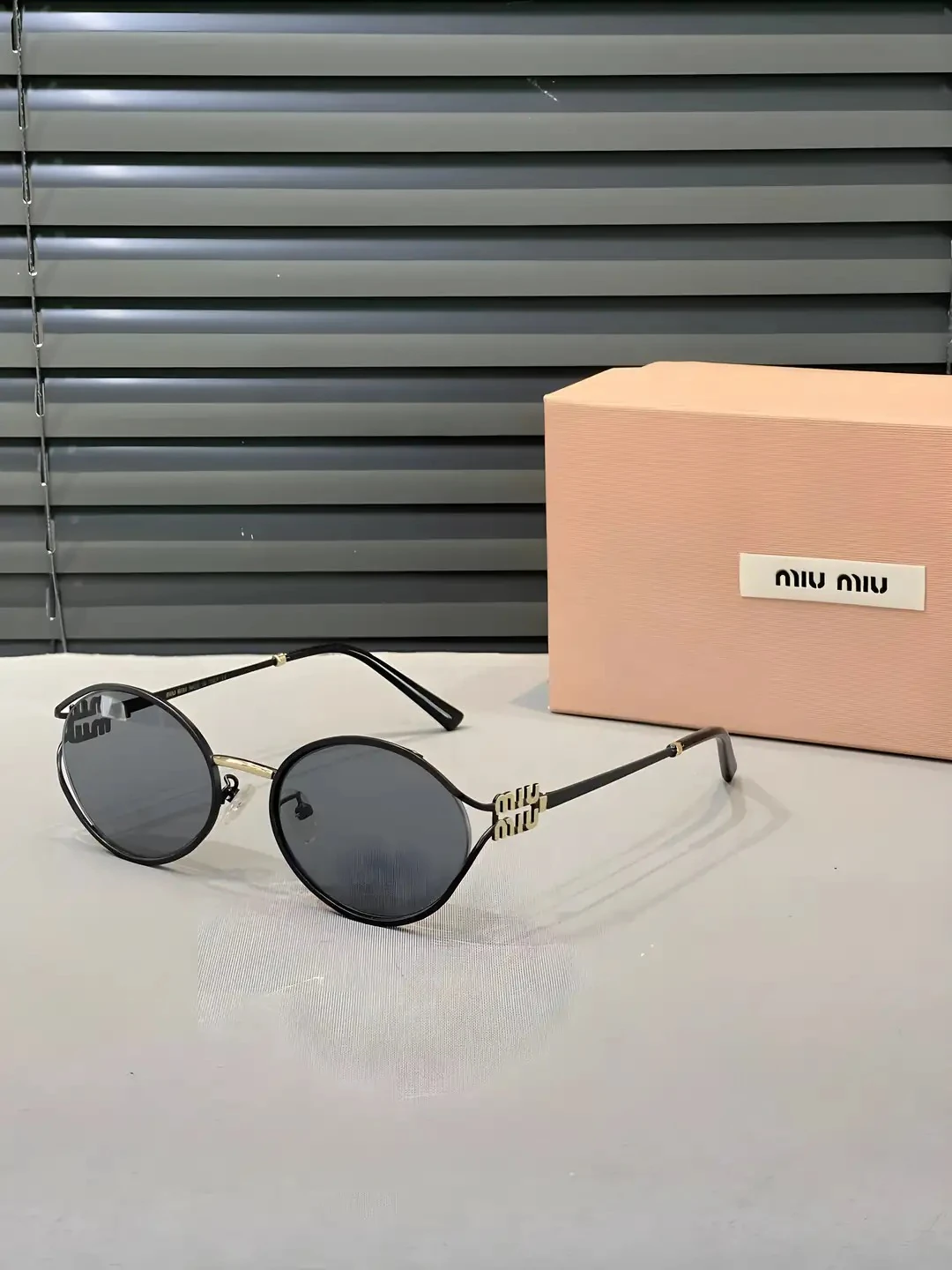 MİU MİU KADIN GÜNEŞ GÖZLÜĞÜ