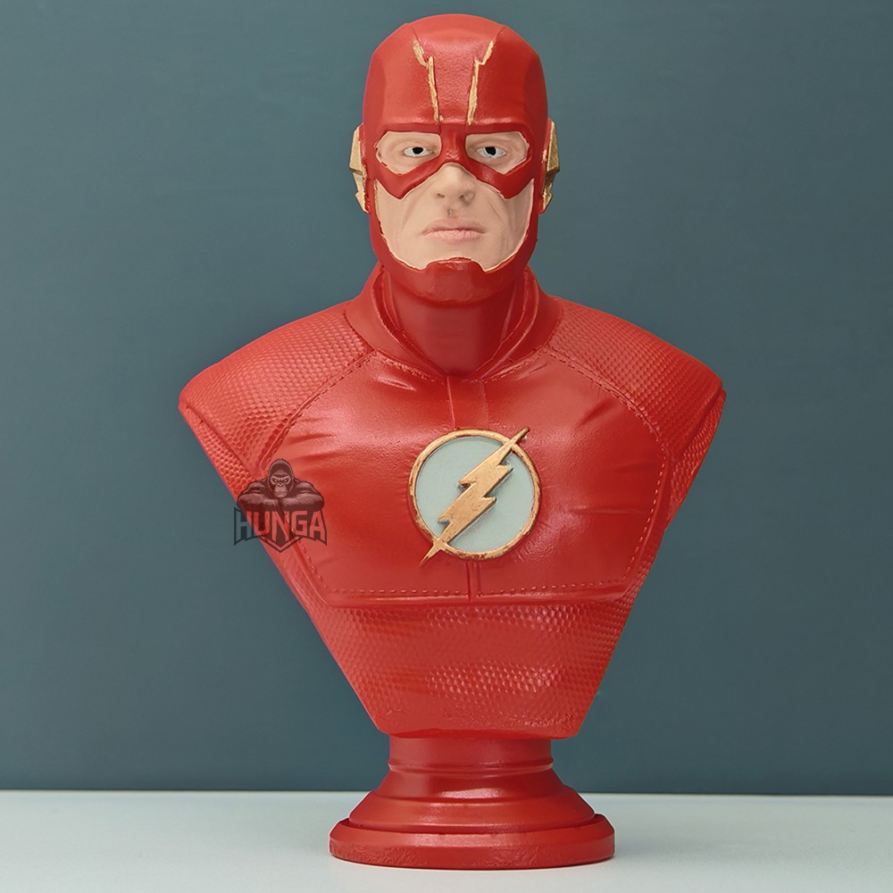 The Flash Büstü