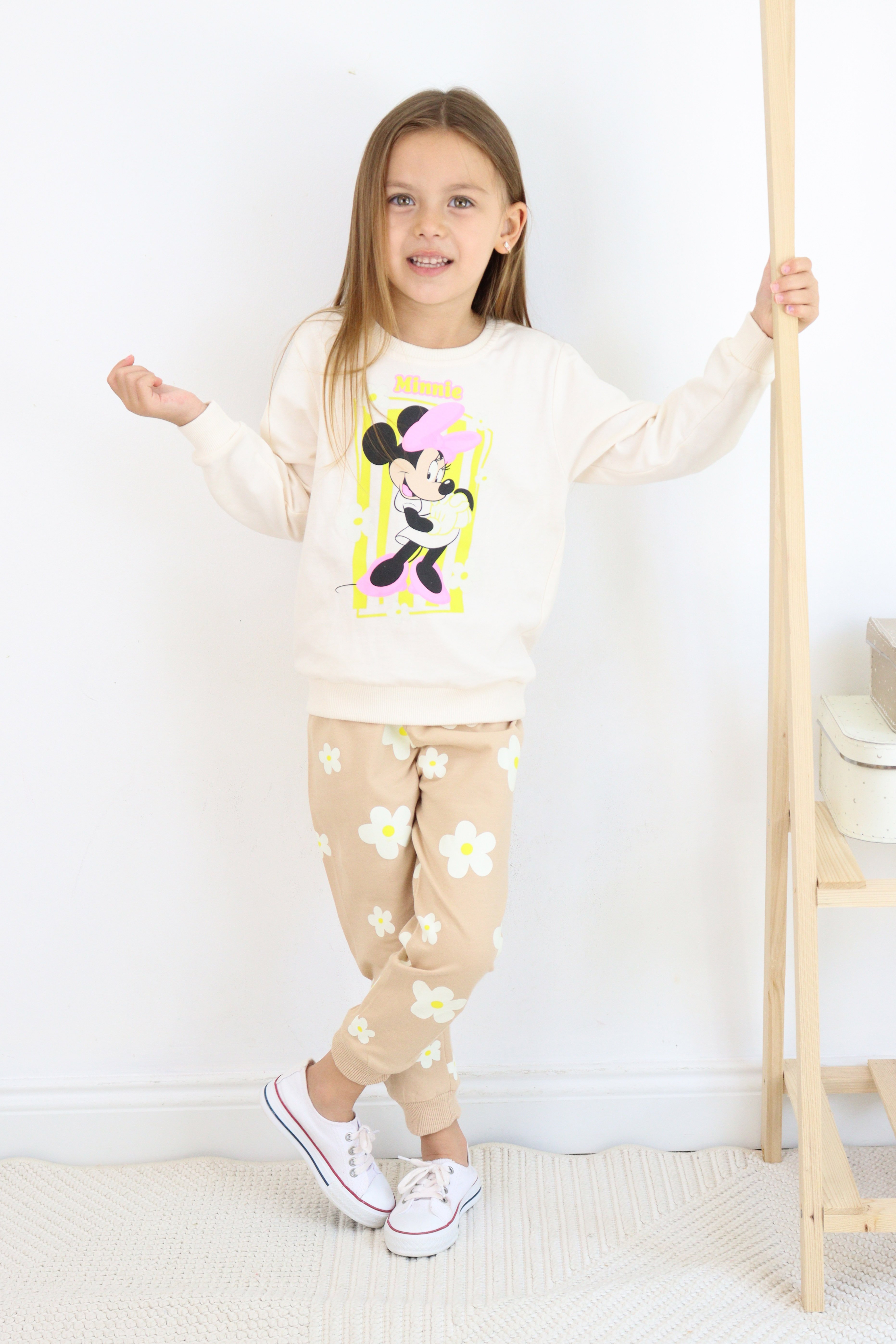ZRA-0271-0272 Kurdelalı Minnie Mouse Baskılı Alt Üst Takım - Kahverengi