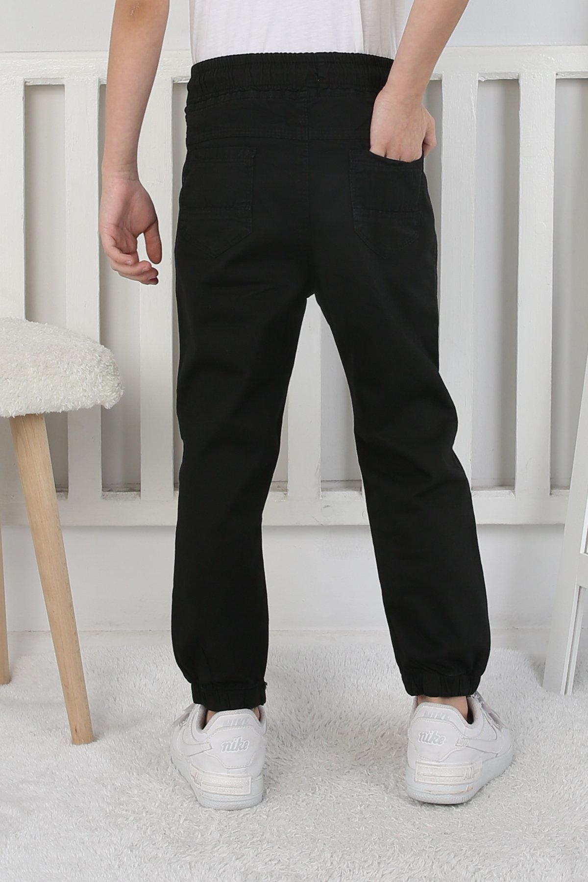 Beli Paçası Lastikli Çocuk Pantolon Siyah 2547