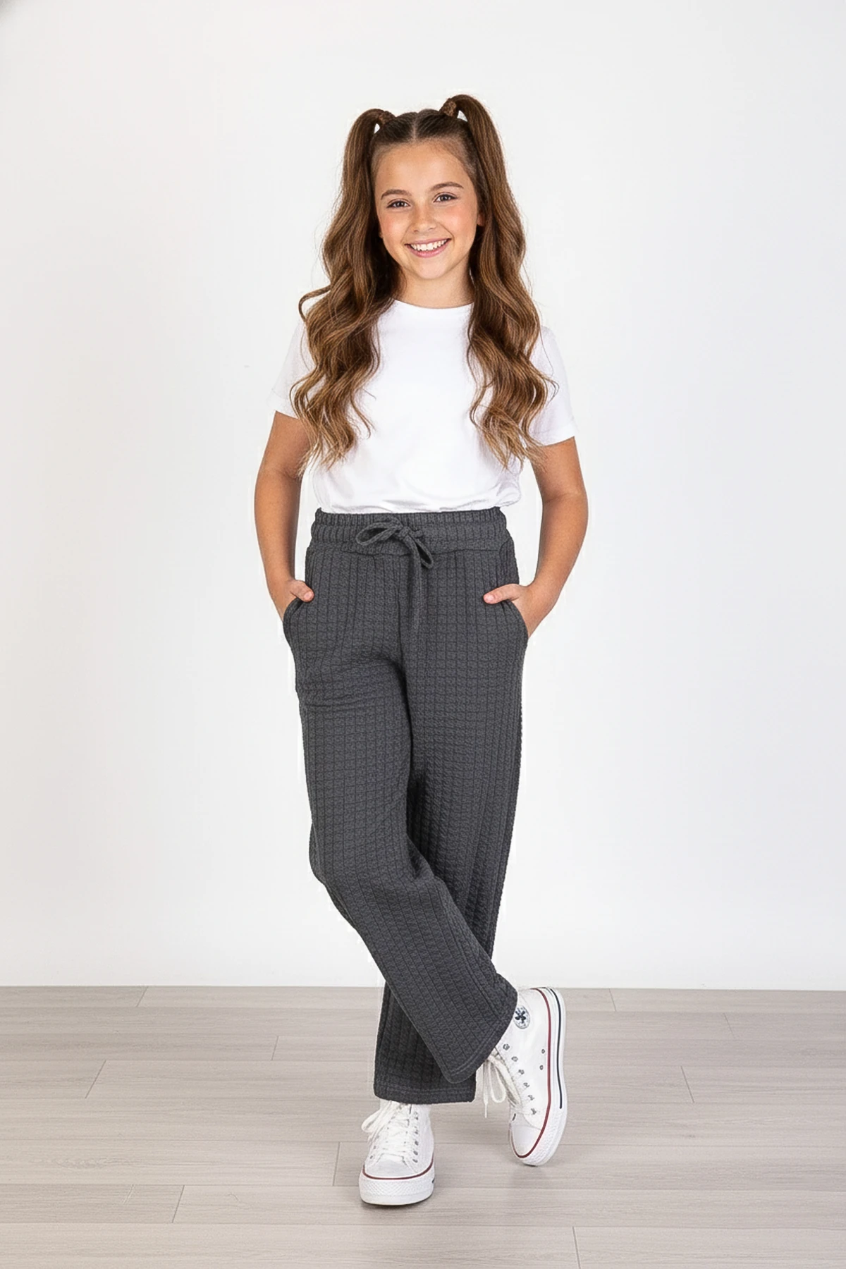 Kareli Bol Paça Yüksek Bel Kız Çocuk Pantolon - 26K 1643 - Füme