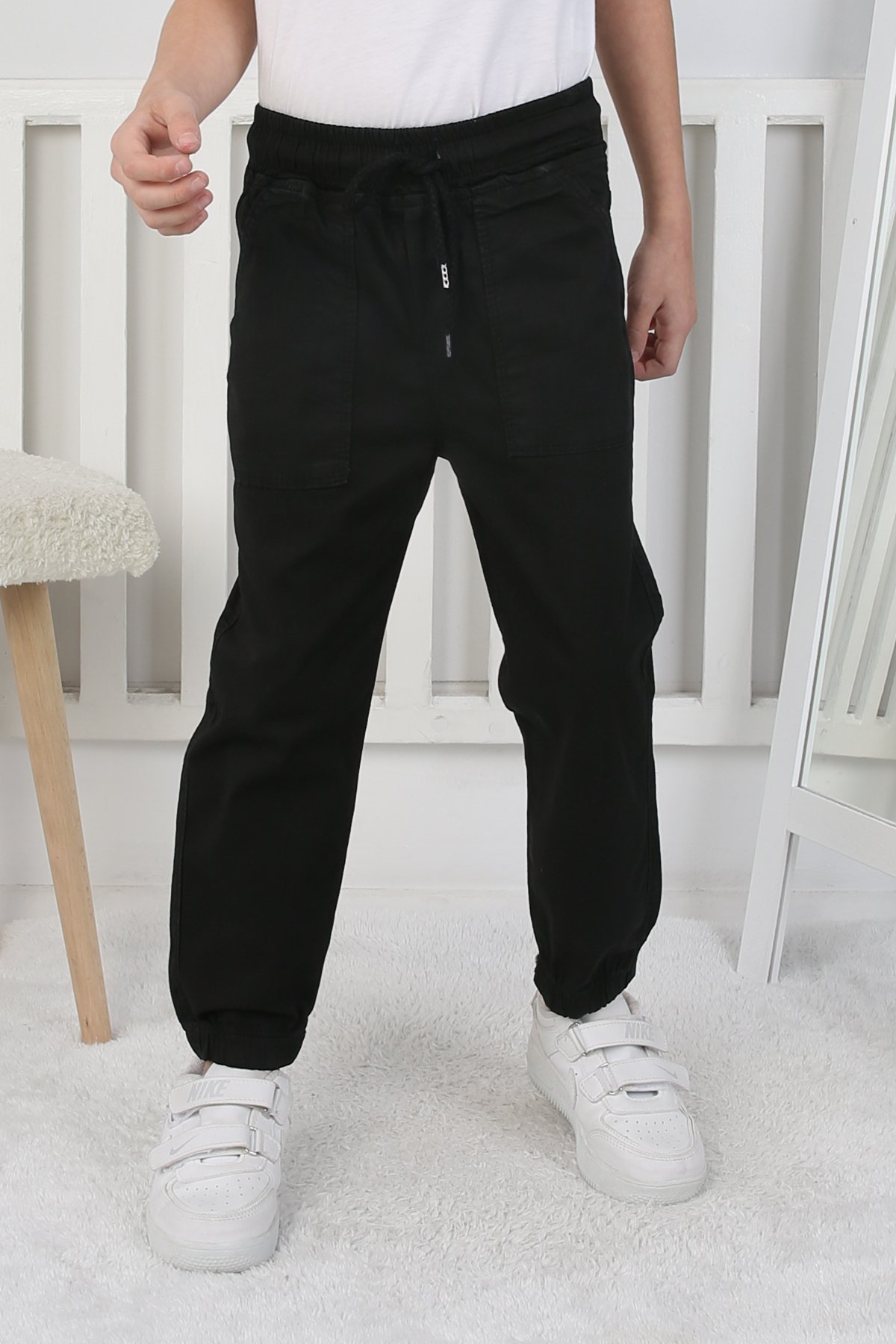 Beli Paçası Lastikli Çocuk Pantolon Siyah 2547