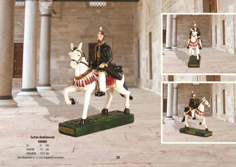 SULTAN ABDÜLMECİD AT ÜSTÜNDE