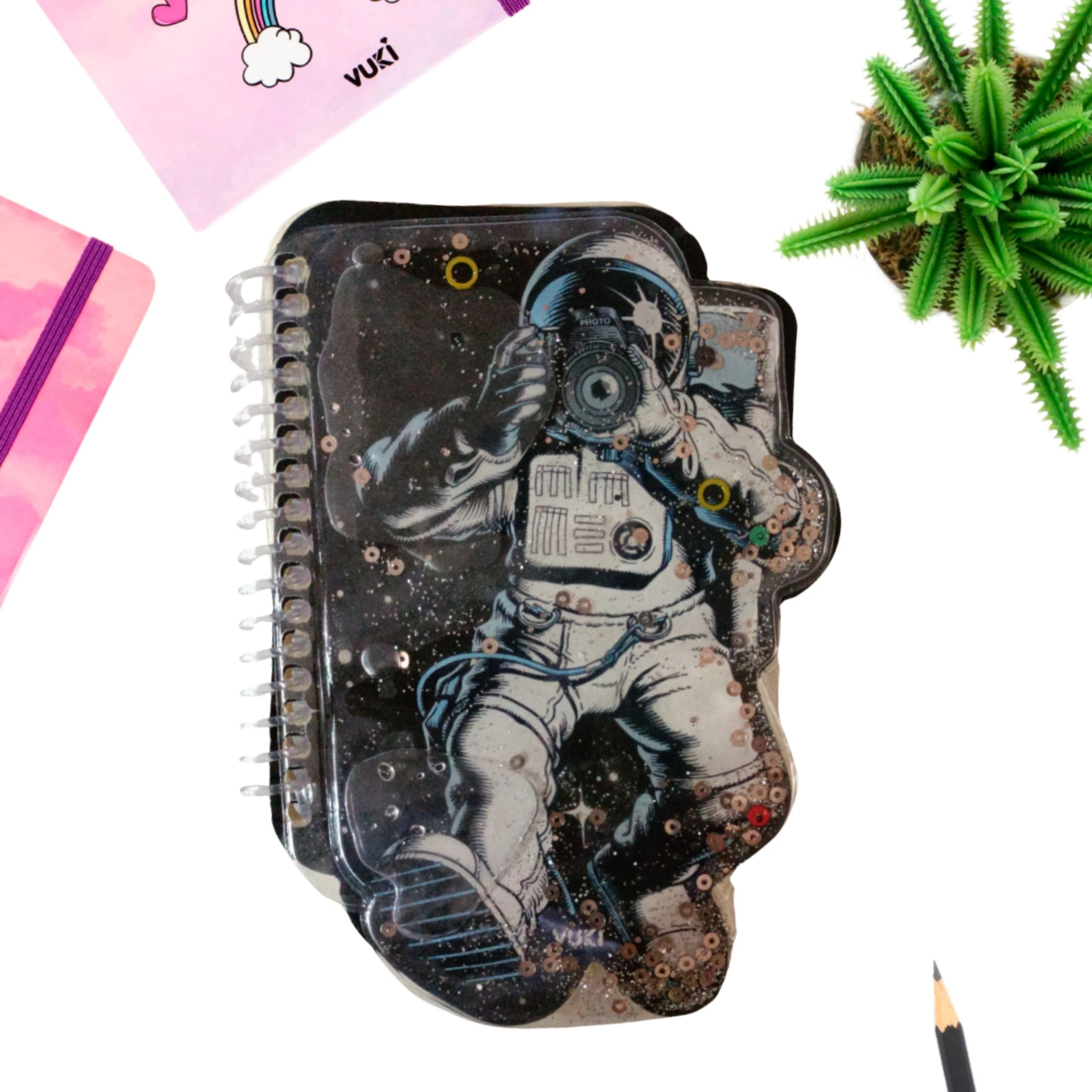 VUKİ - ŞEKİLLİ SULU DEFTER A6 (ASTRONOT)-2/S