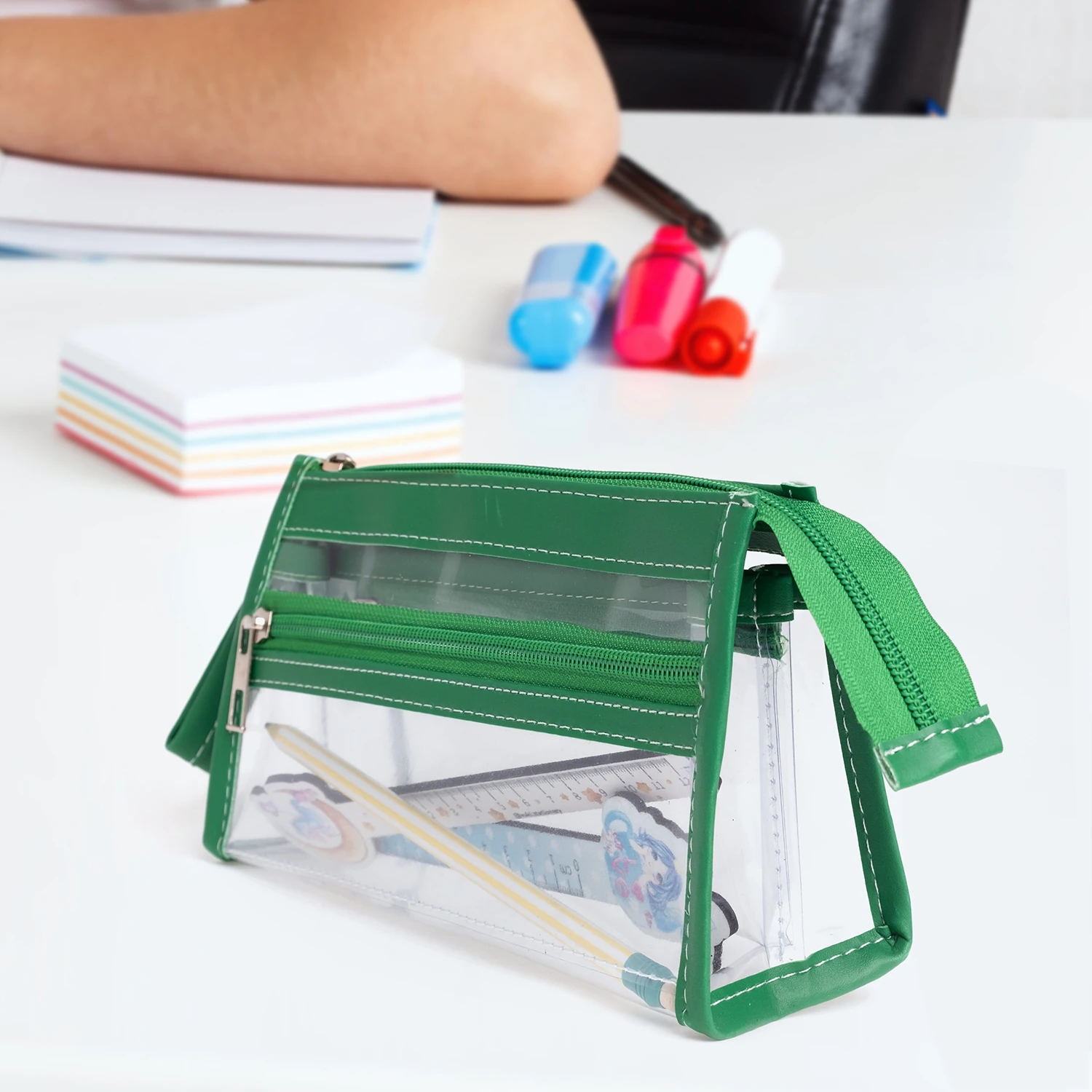 VUKİ - ÜÇGEN 3 CEPLİ DERİ+PVC ÇNT. K. KUTU (YEŞİL)