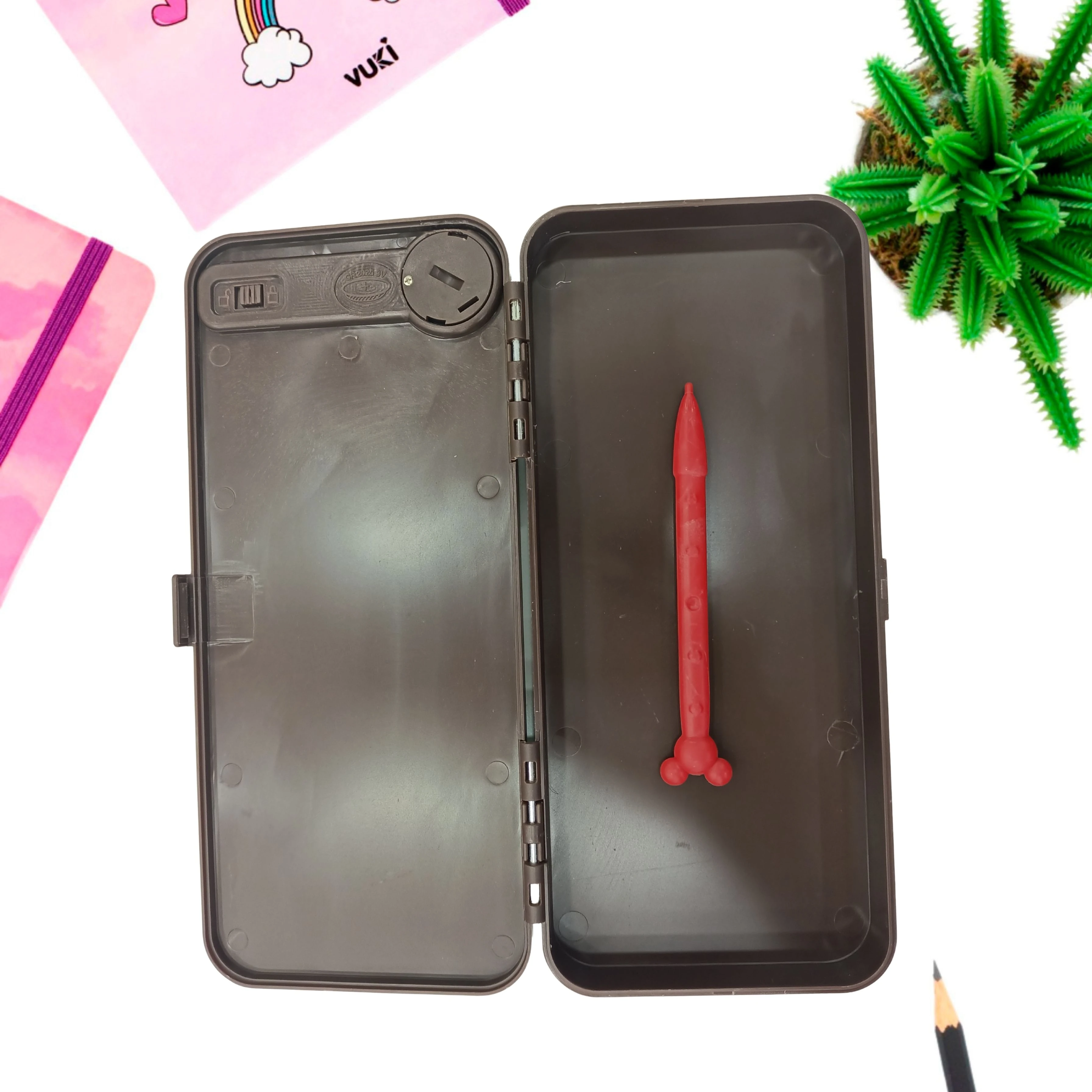 JOYLAND - OTOMATİK SİLİNEBİLEN SİYAH YAZI TAHTALI KALEM KUTU - 7/S