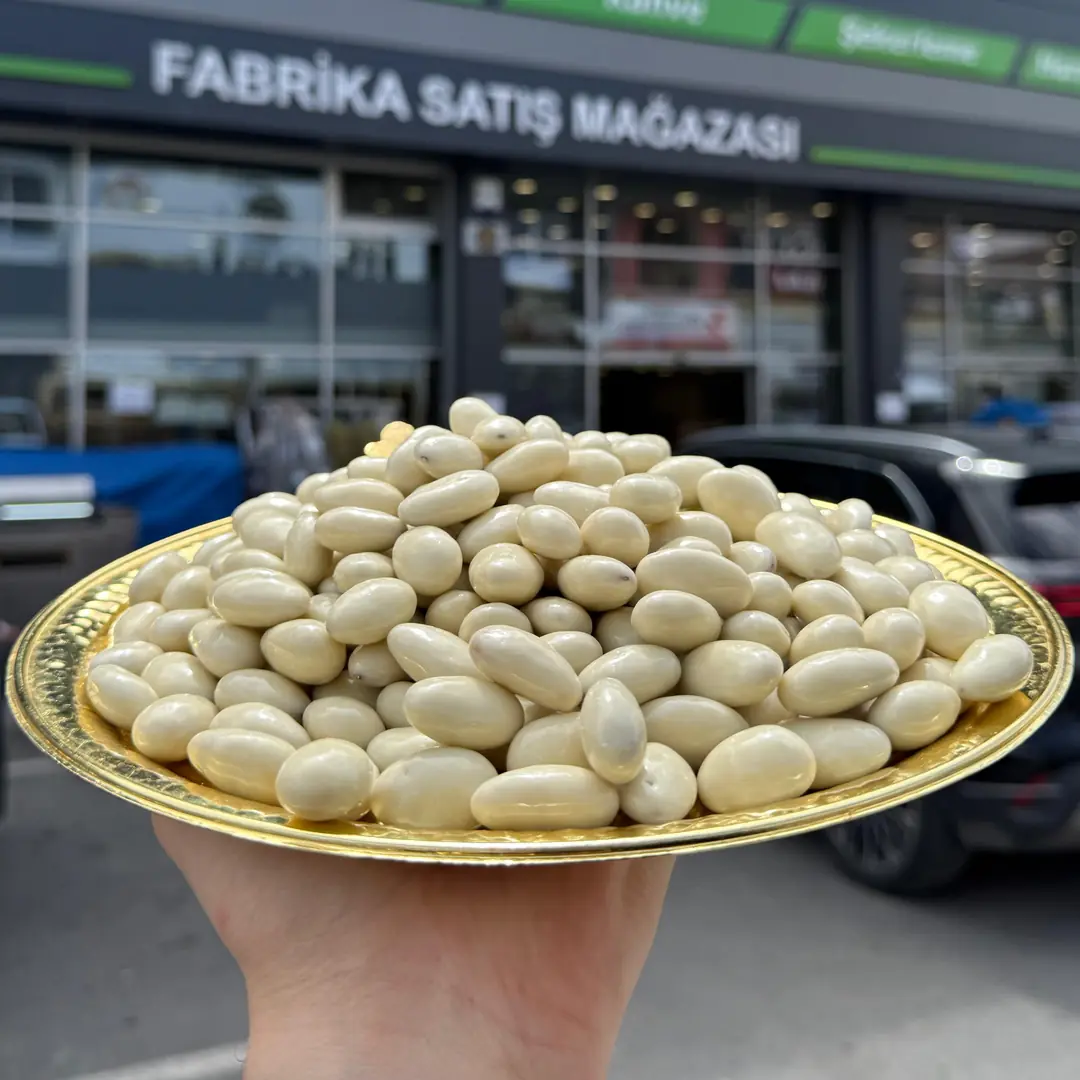 Çikolatalı Badem Draje Fildişili