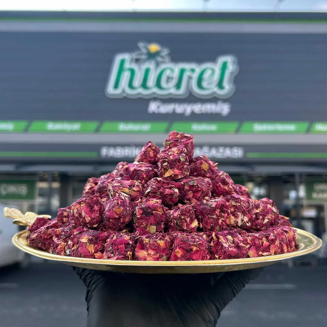 Gül Yapraklı Fındıklı Lokum