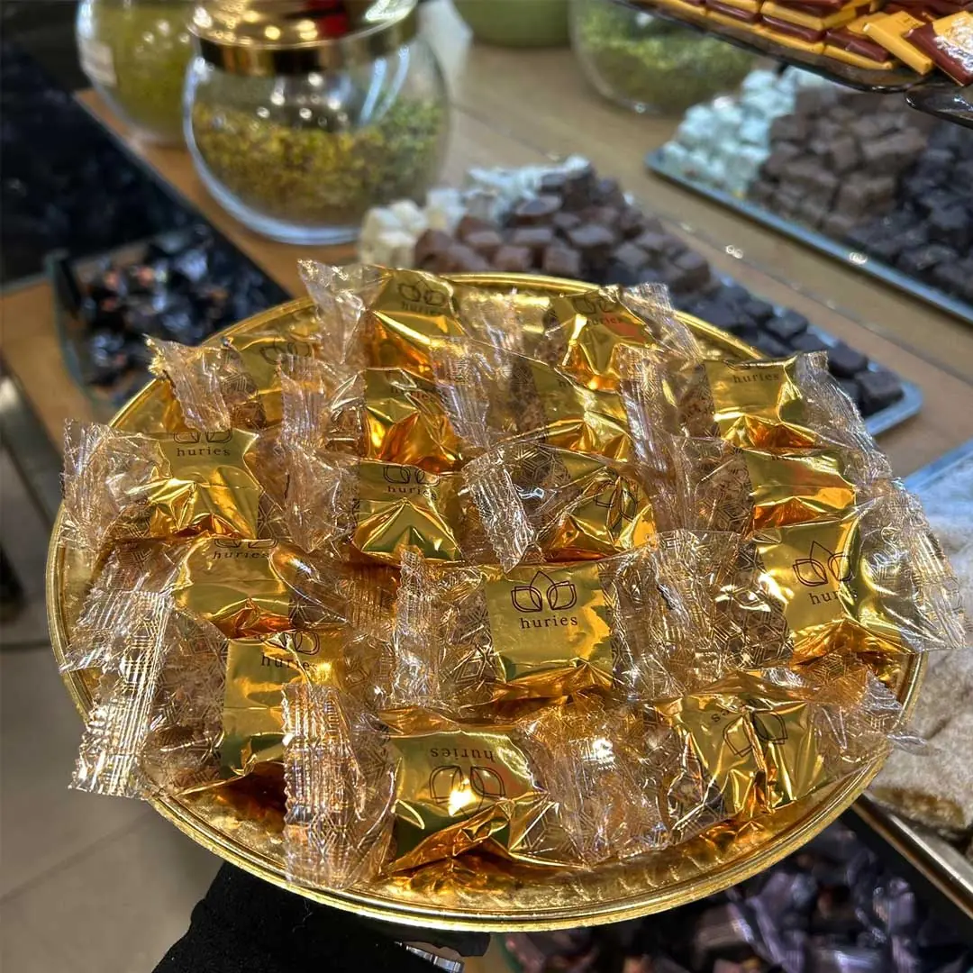 Bademli Çıtır Çikolatalı Hurma