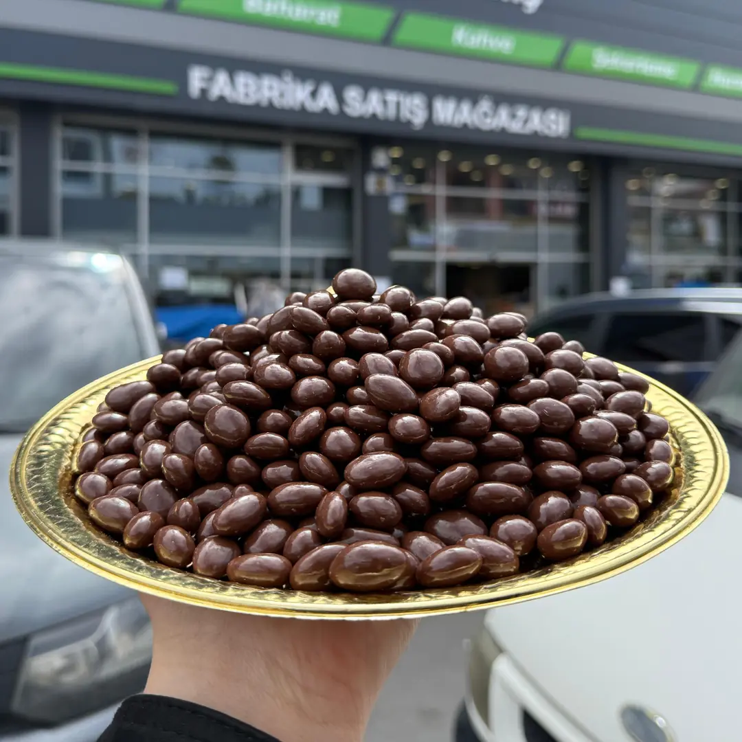 Çikolatalı Badem Draje Sütlü
