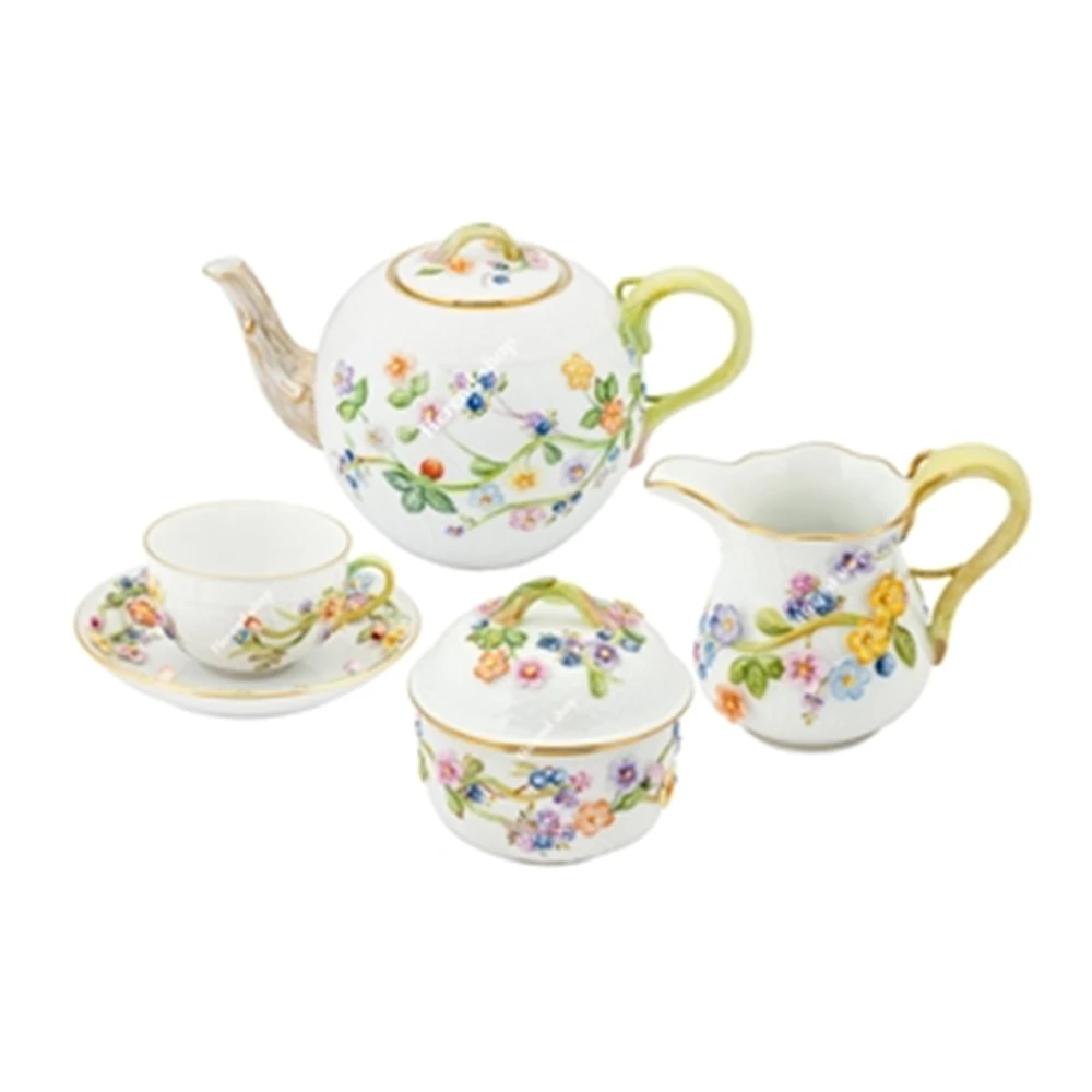 Kabartma Çiçekli Çay Seti