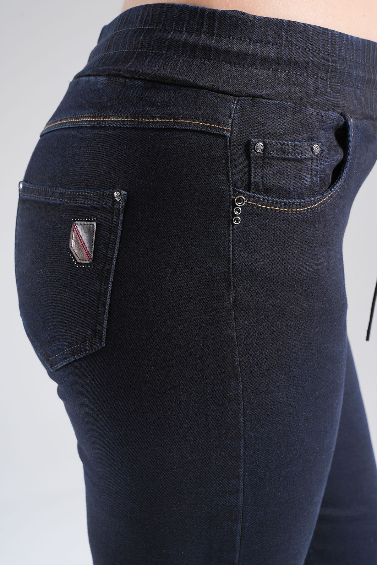 Kadın Bel Lastikli Jean Boru Paça Pantolon 10600