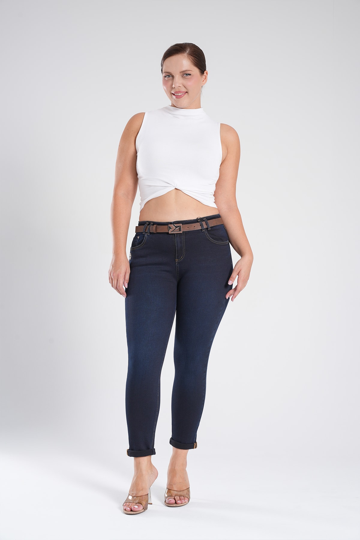 Kadın Arka Cep Nakışlı Paça Katlama Detaylı Dar Paça Jean Pantolon 10565 - Blue Black