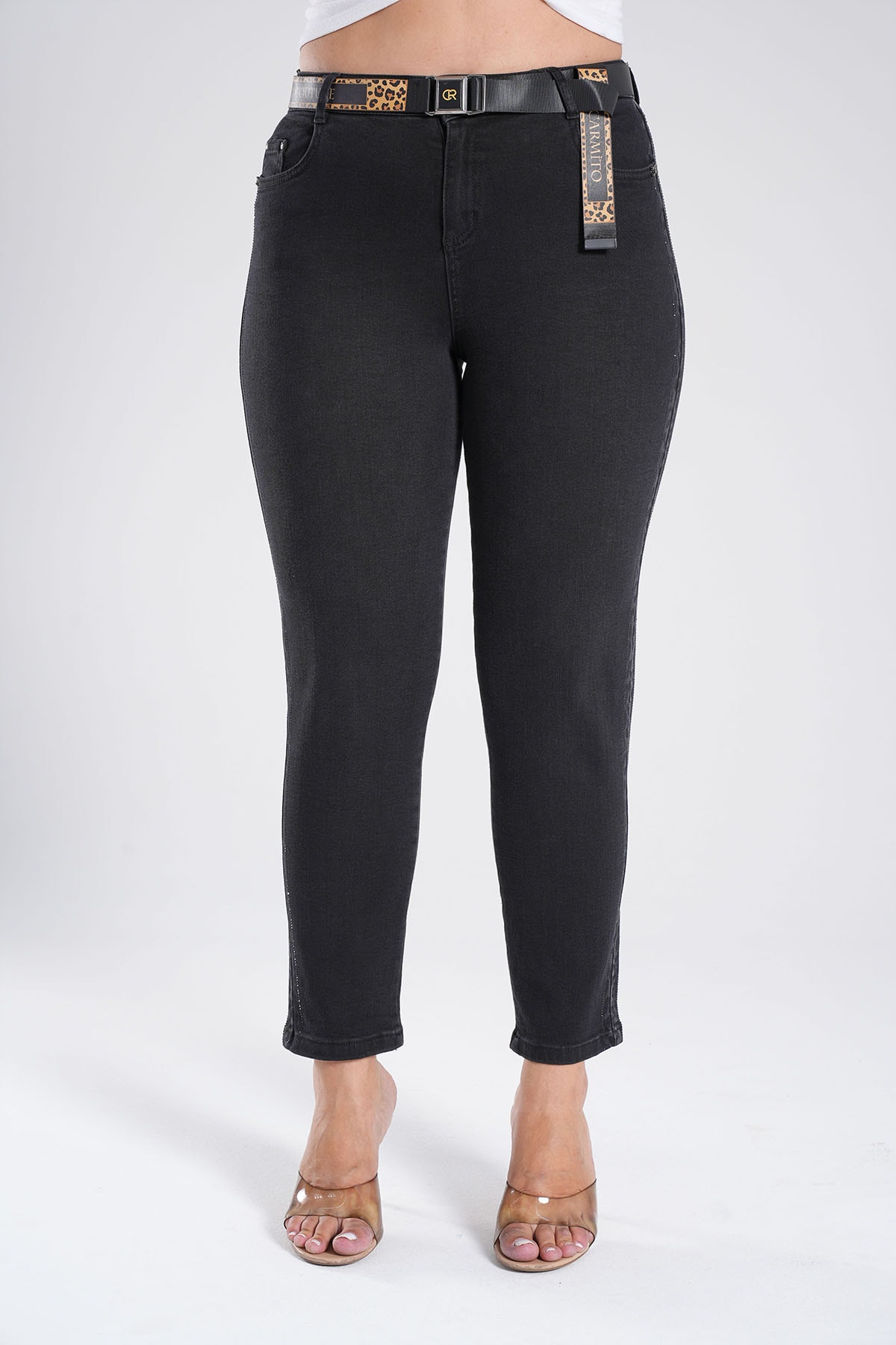 Kadın Yan Kup Leopar Taş Detaylı Jean Mom Pantolon 10599