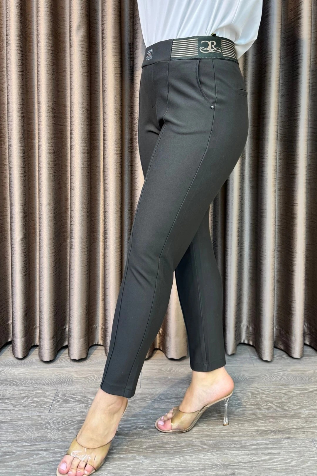 İthal Örme Likralı Beli Lastik Detaylı Mom Kadın Kumaş Pantolon 10298