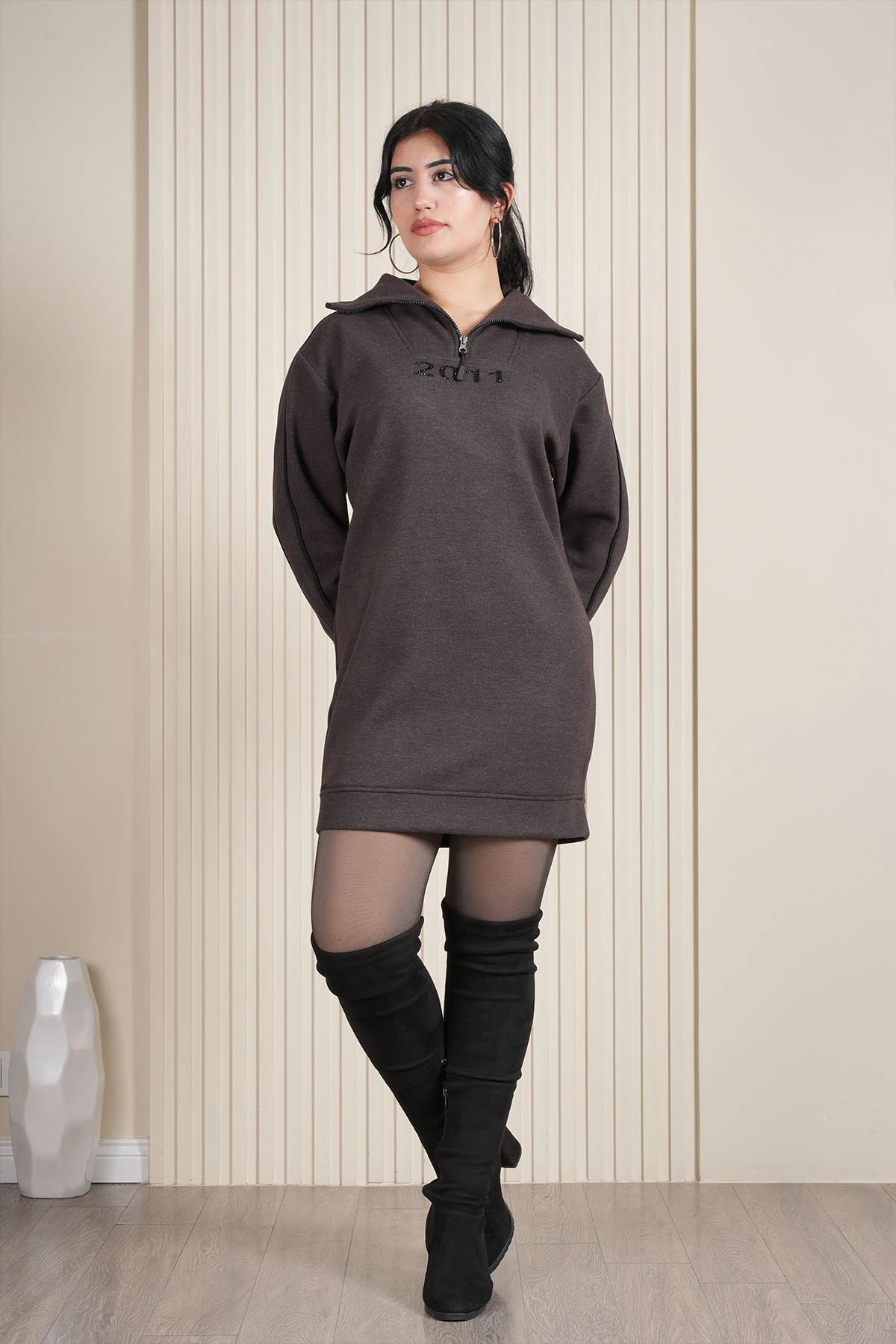 Kadın Dik Yaka Fermuar Detaylı Ara Boy Sweet 400004 - Kahve