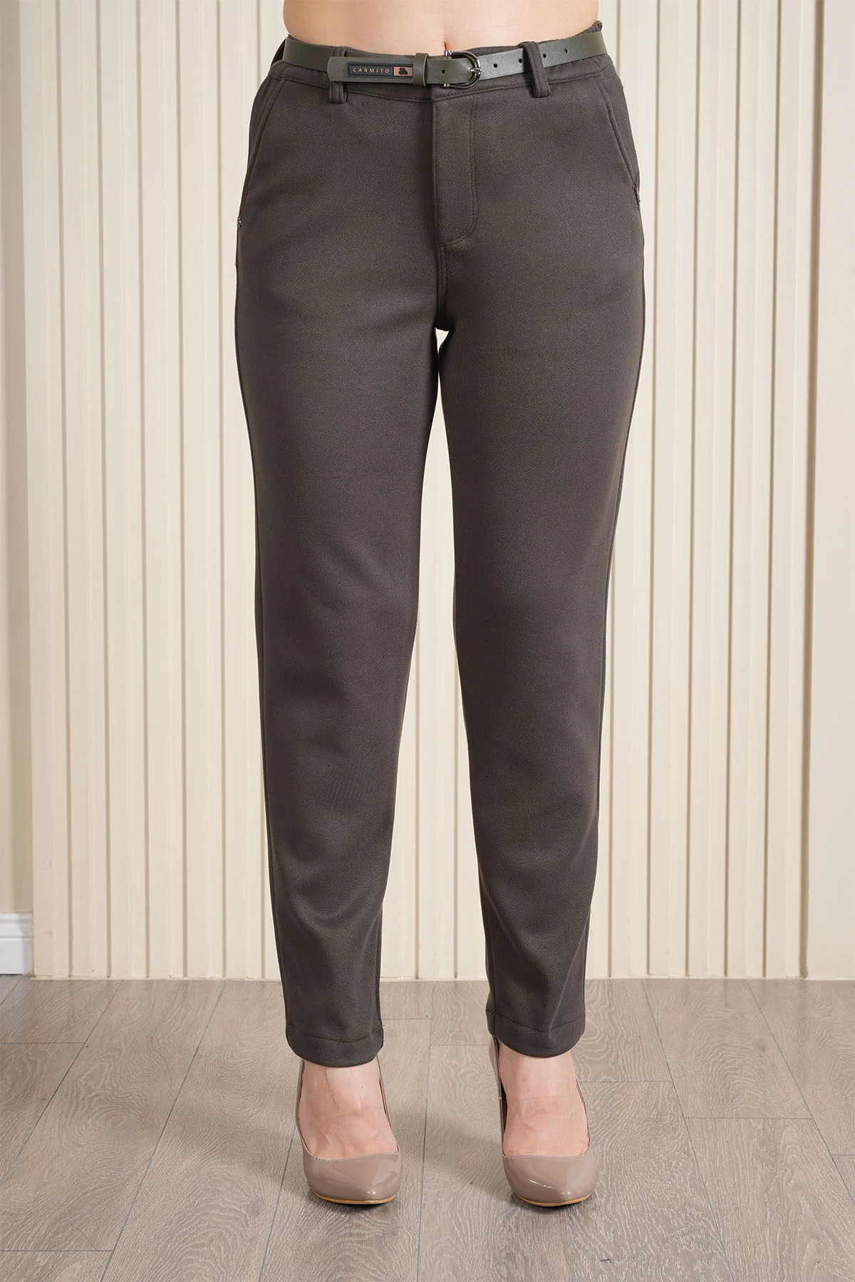 Kadın Özel Kemerli Süet Kadife Mom Pantolon 10679 - Haki