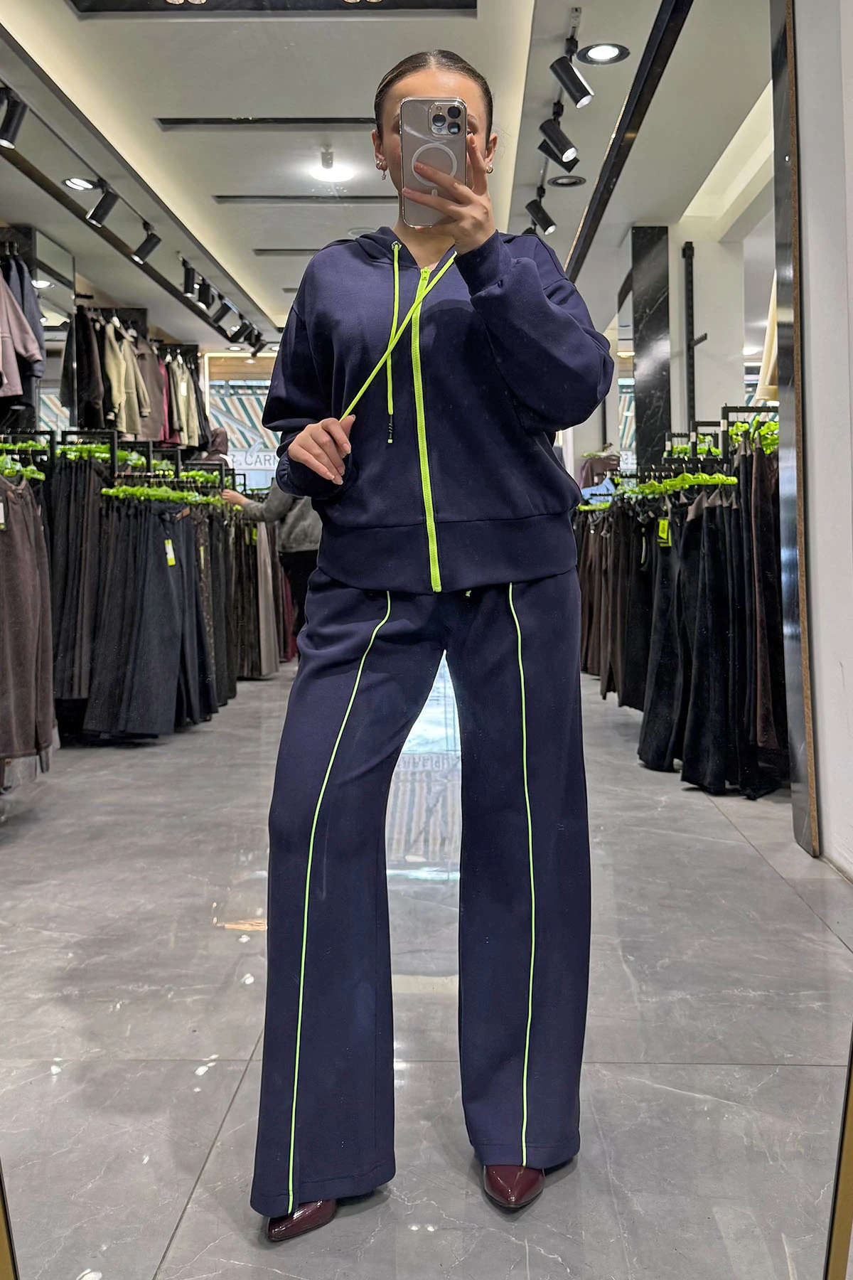 Kadın Büyük Beden Şerit Detay Likralı Fermuarlı Eşofman Takımı 7180