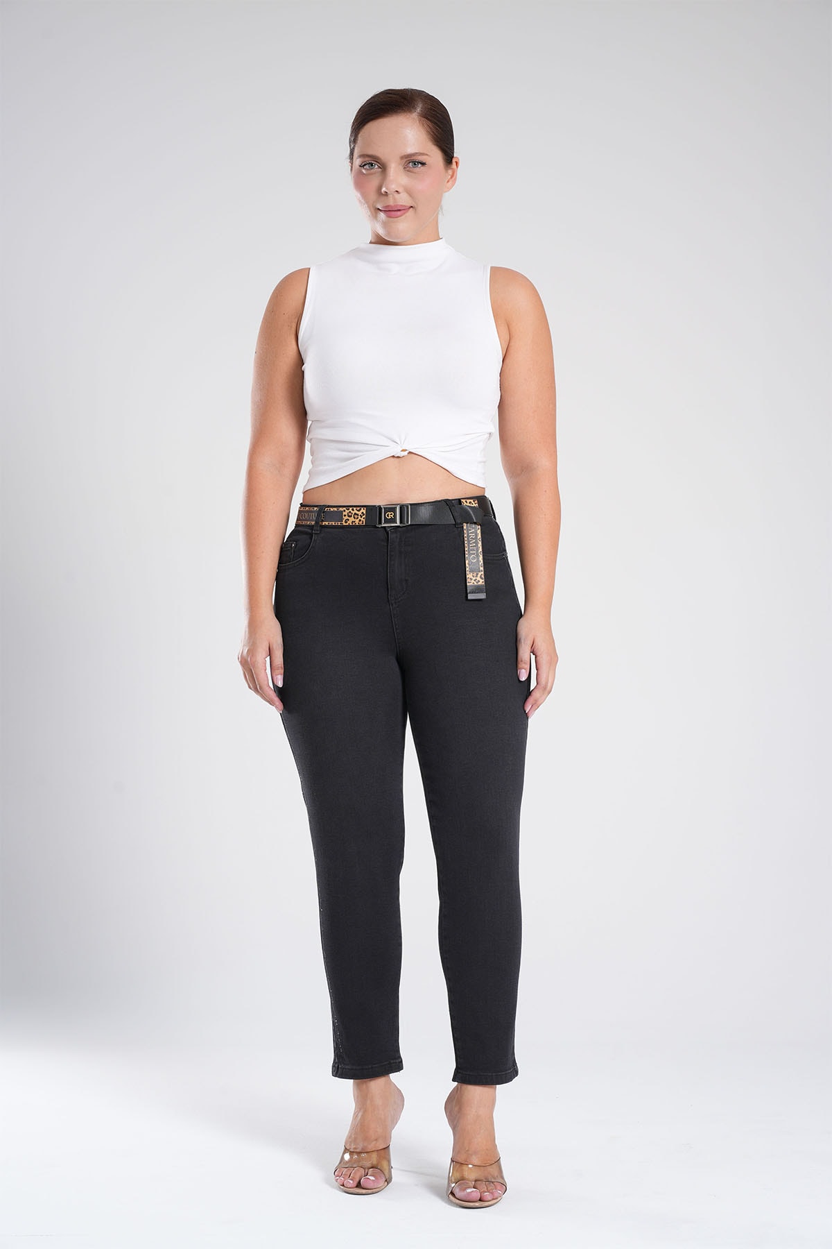 Kadın Yan Kup Leopar Taş Detaylı Jean Mom Pantolon 10599