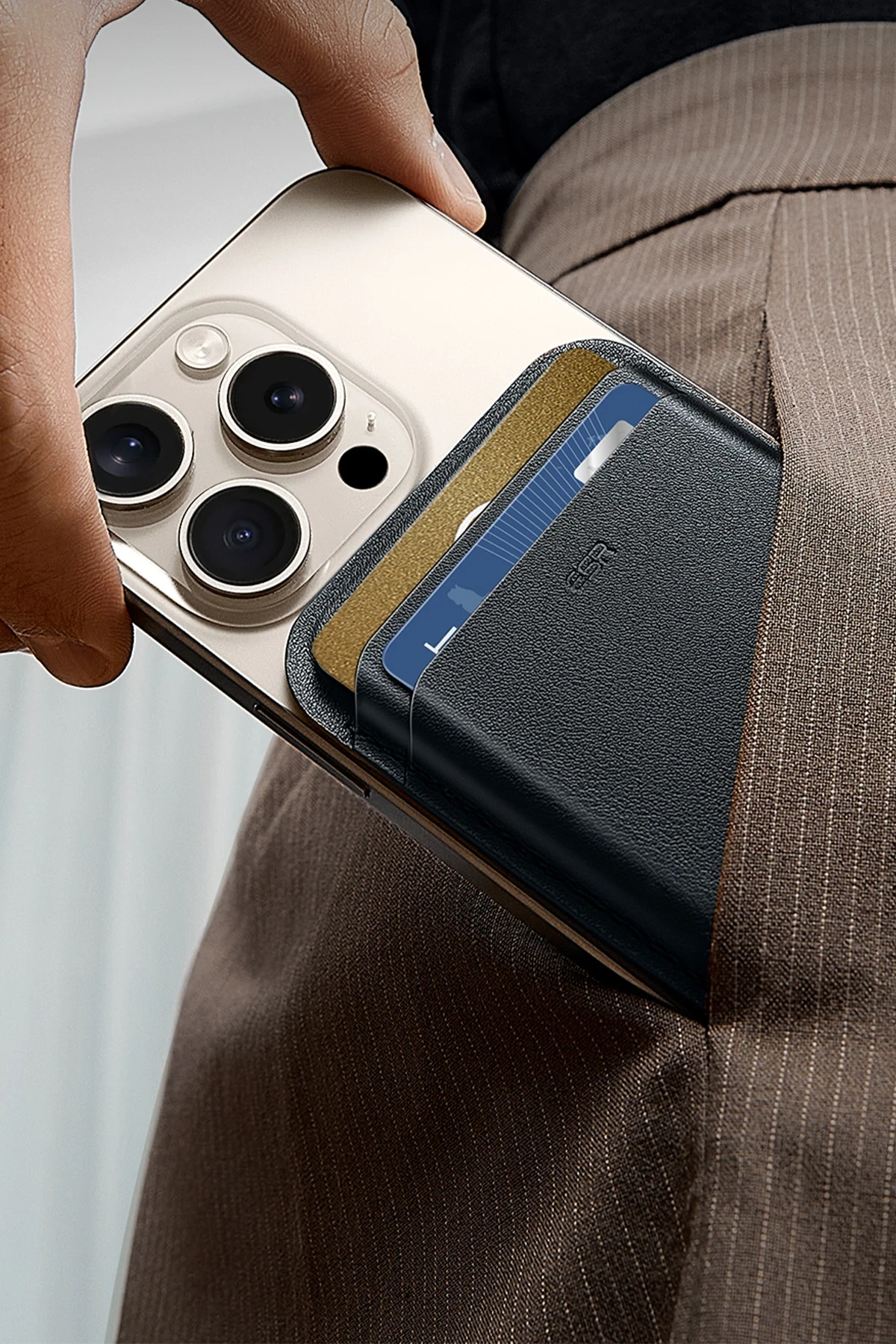 ESR HaloLock Wallet Boost Magsafe Kartlık