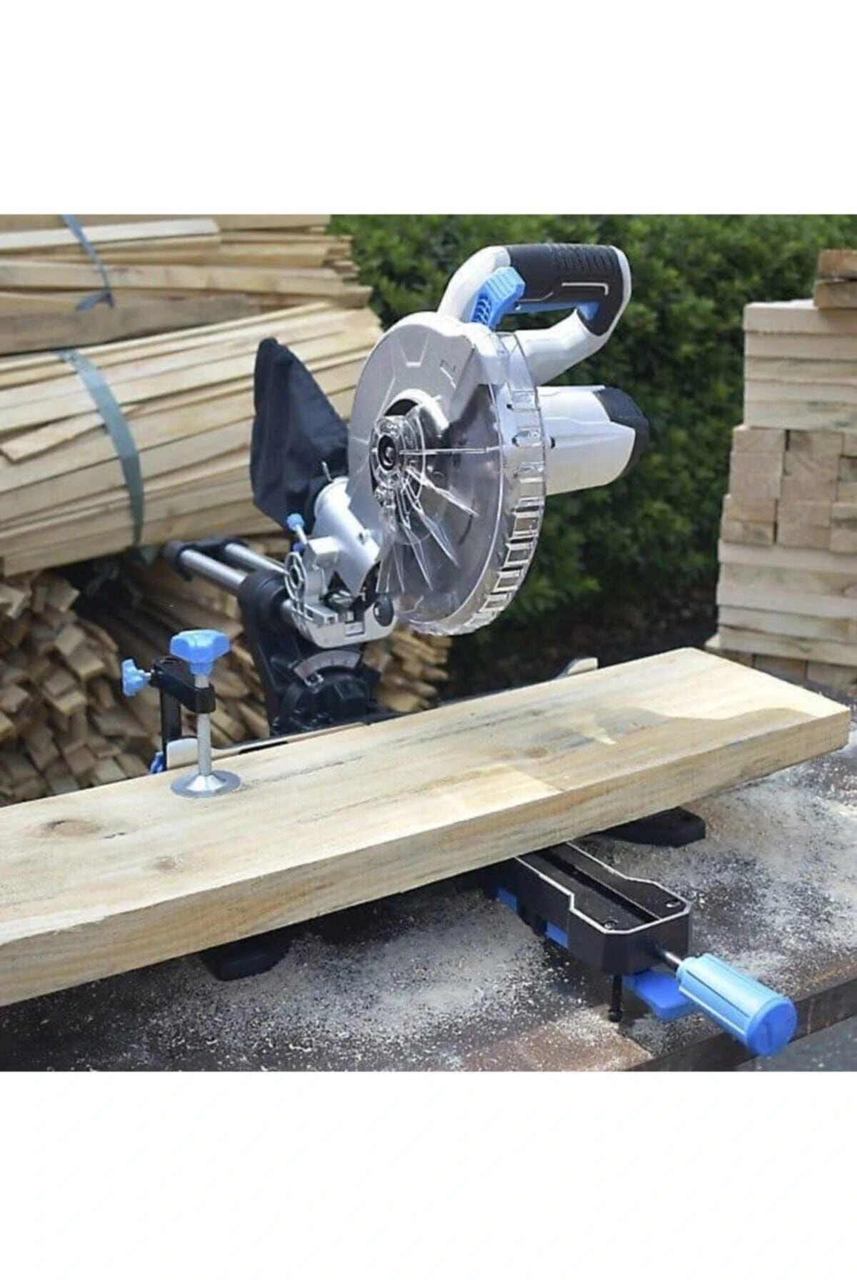 Kızaklı Gönye Kesme Makinesi 1500 W 210 mm