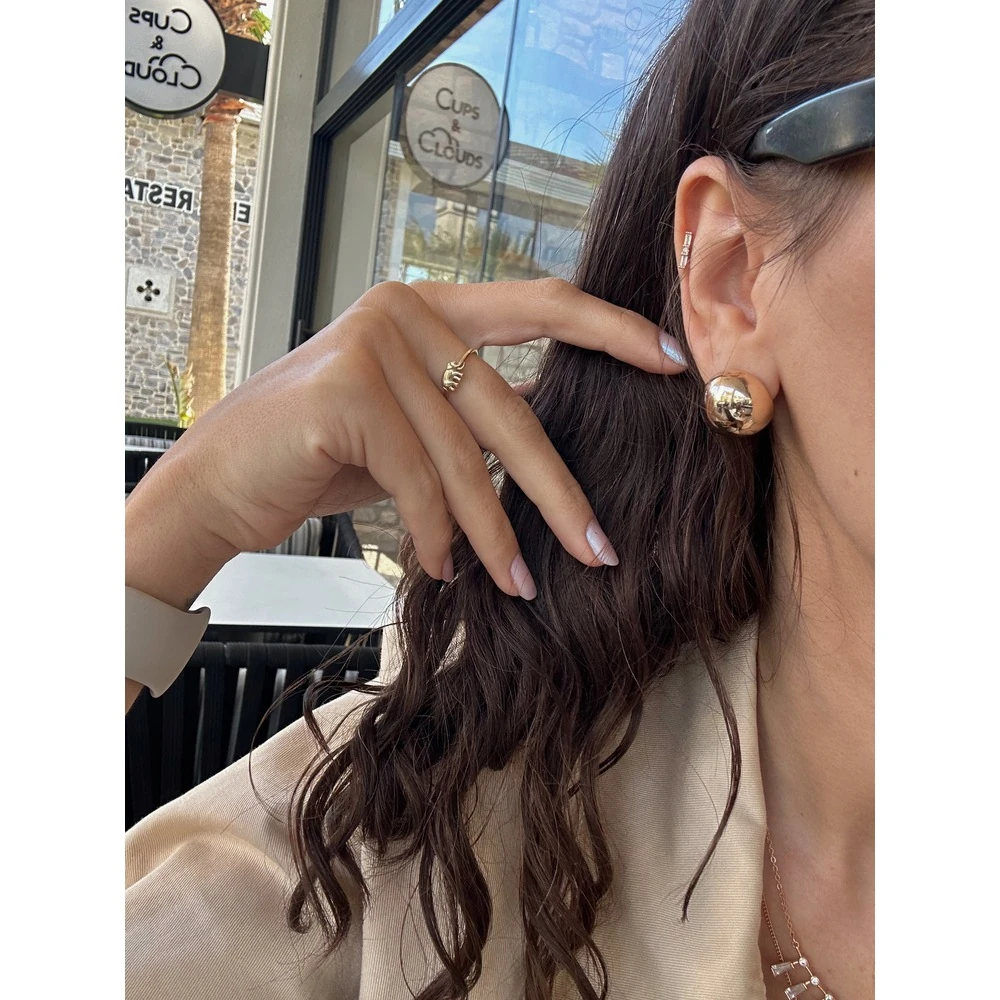 Çok Büyük Top Küpe