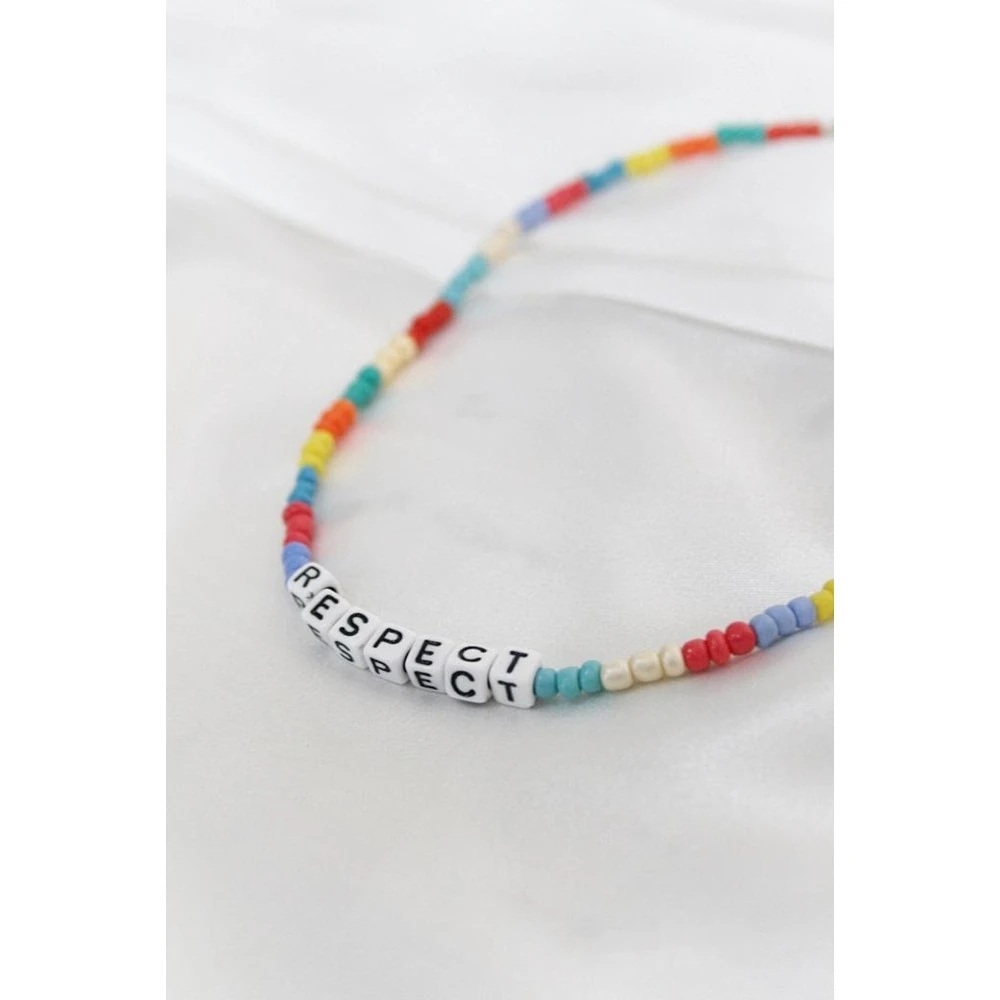 Respect Yazılı Renkli Boncuk Kolye