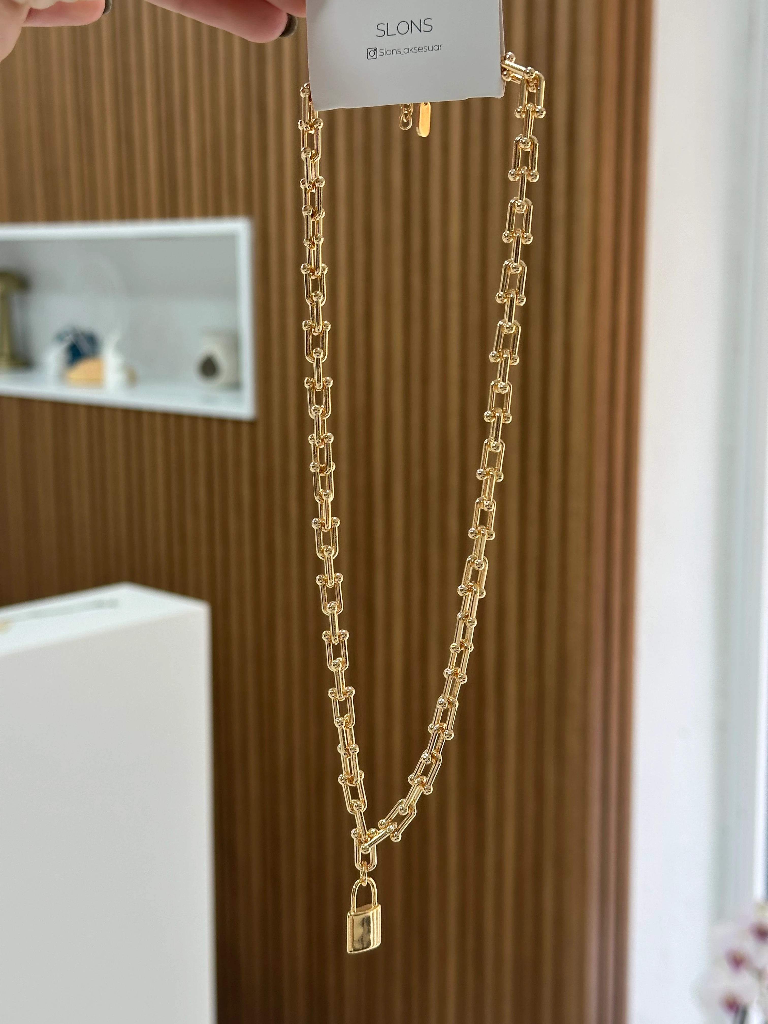 Tiffany- Kilit Uçlu Kolye