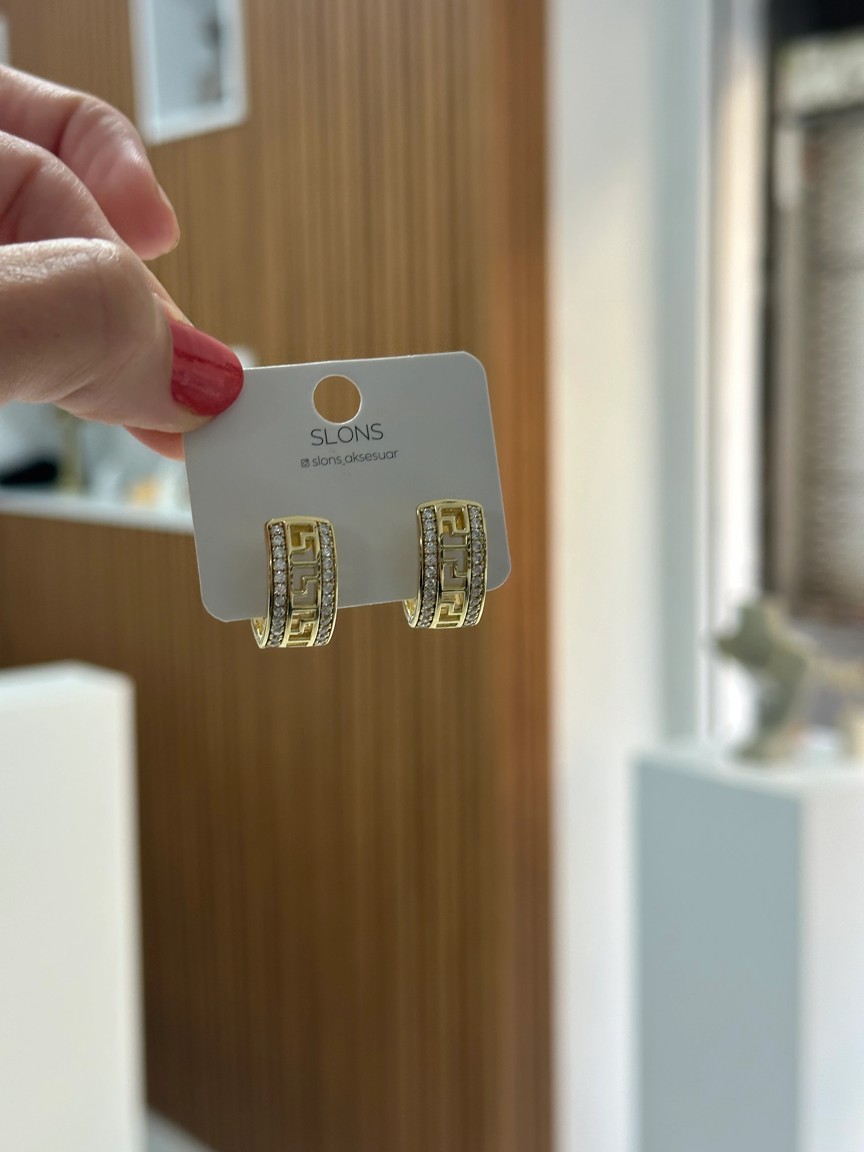 Taşlı-Desenli Halka Küpe