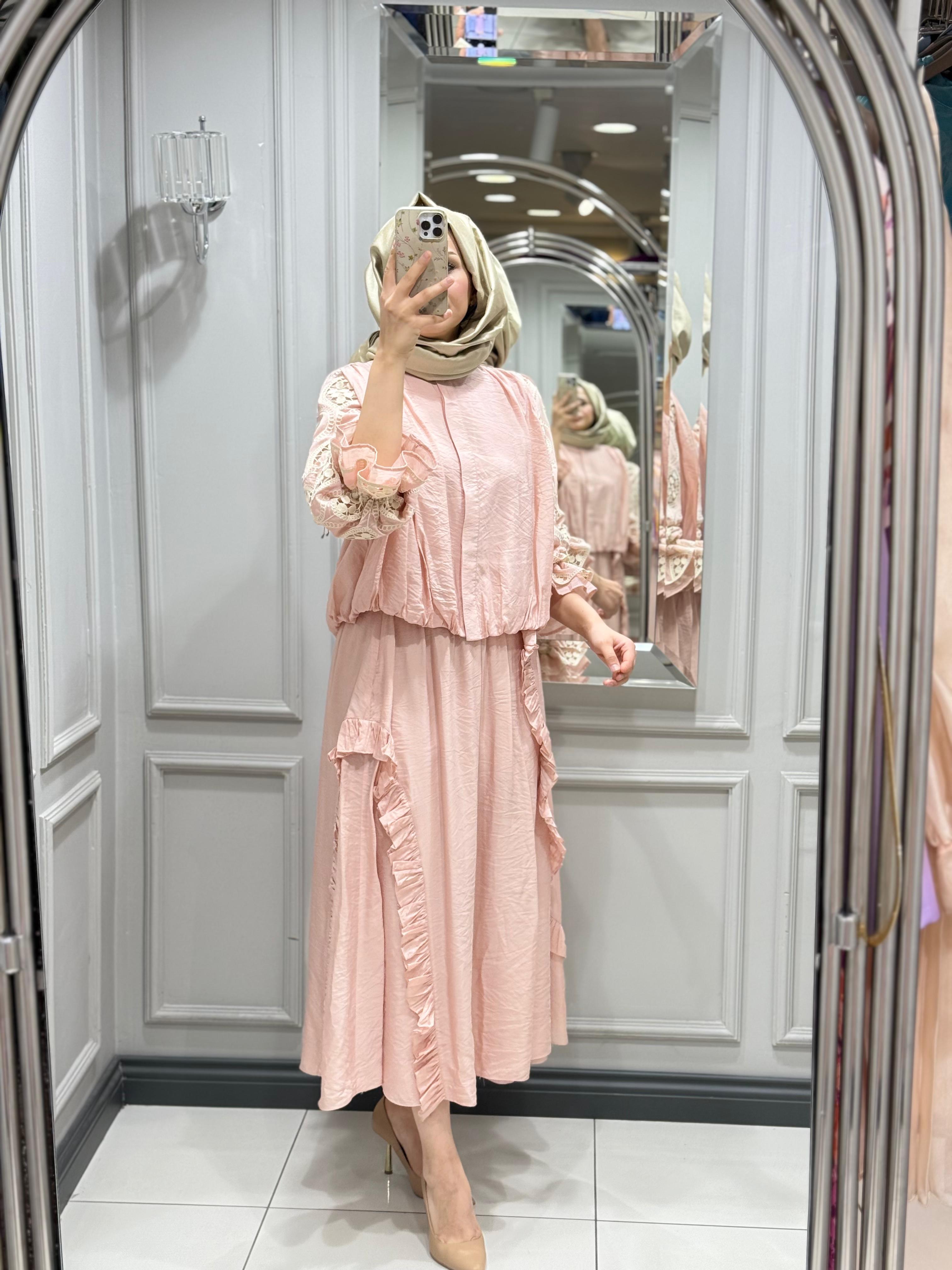 GHISA TAKIM - PEMBE