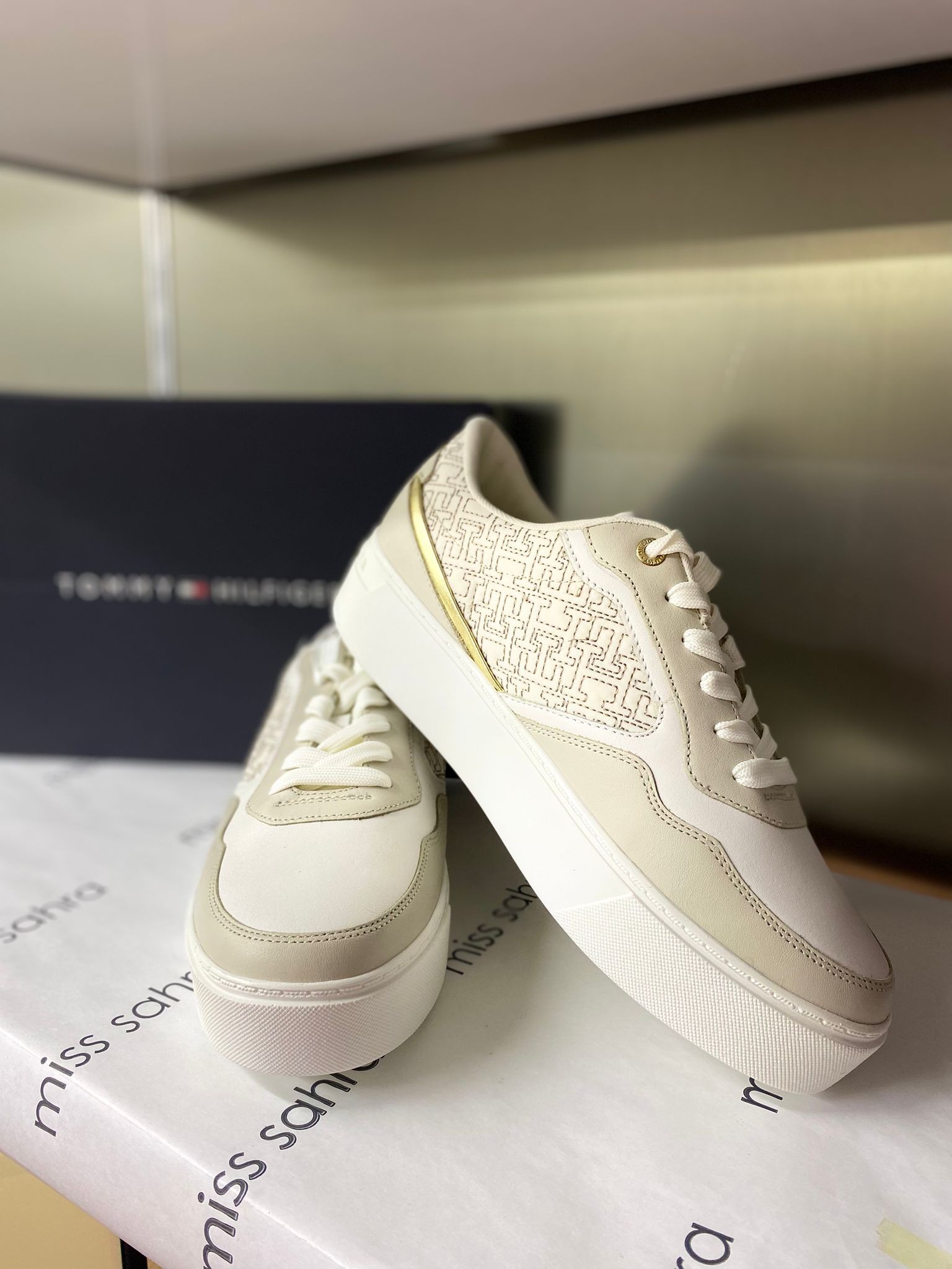 TOMMY HILFIGER MONOGRAM SNEAKER 38