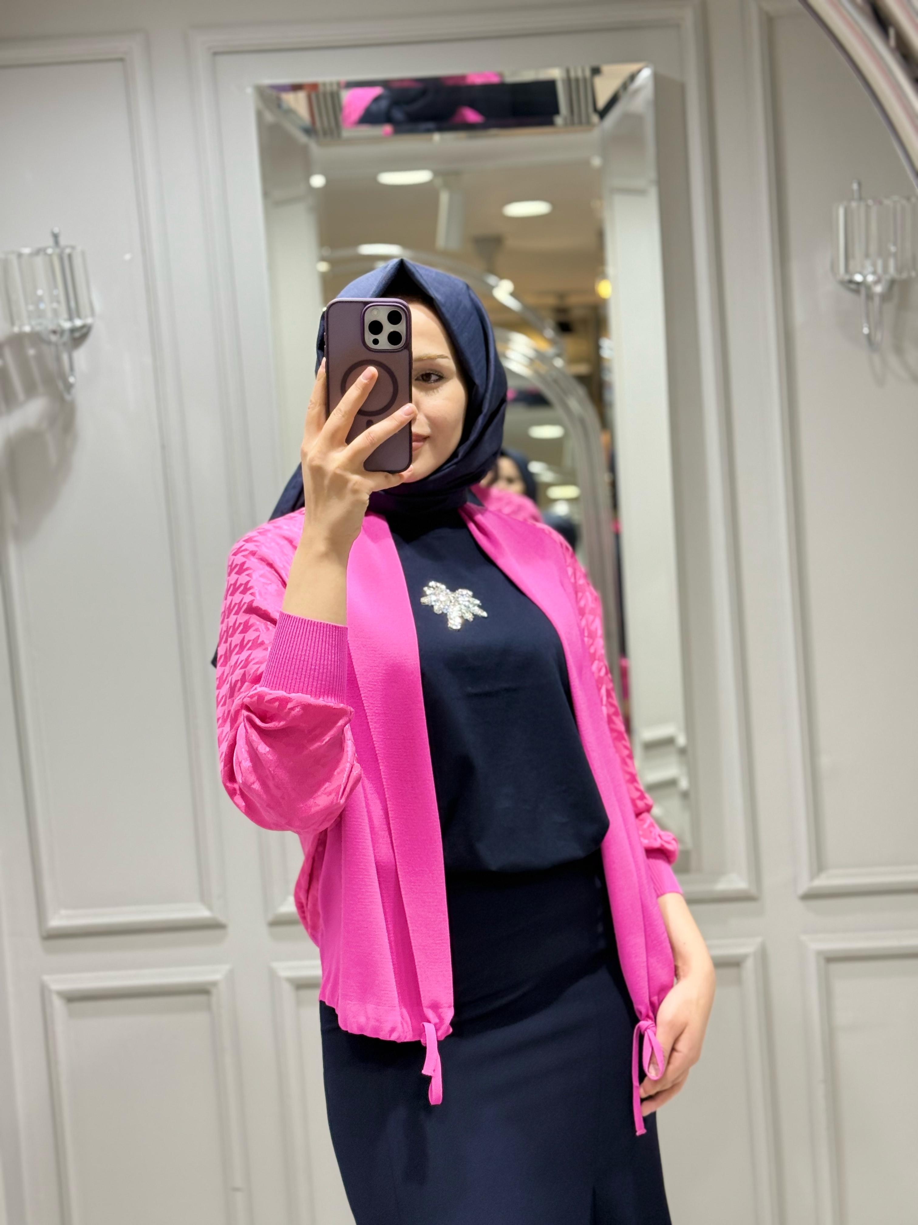 GHISA DESENLİ HIRKA